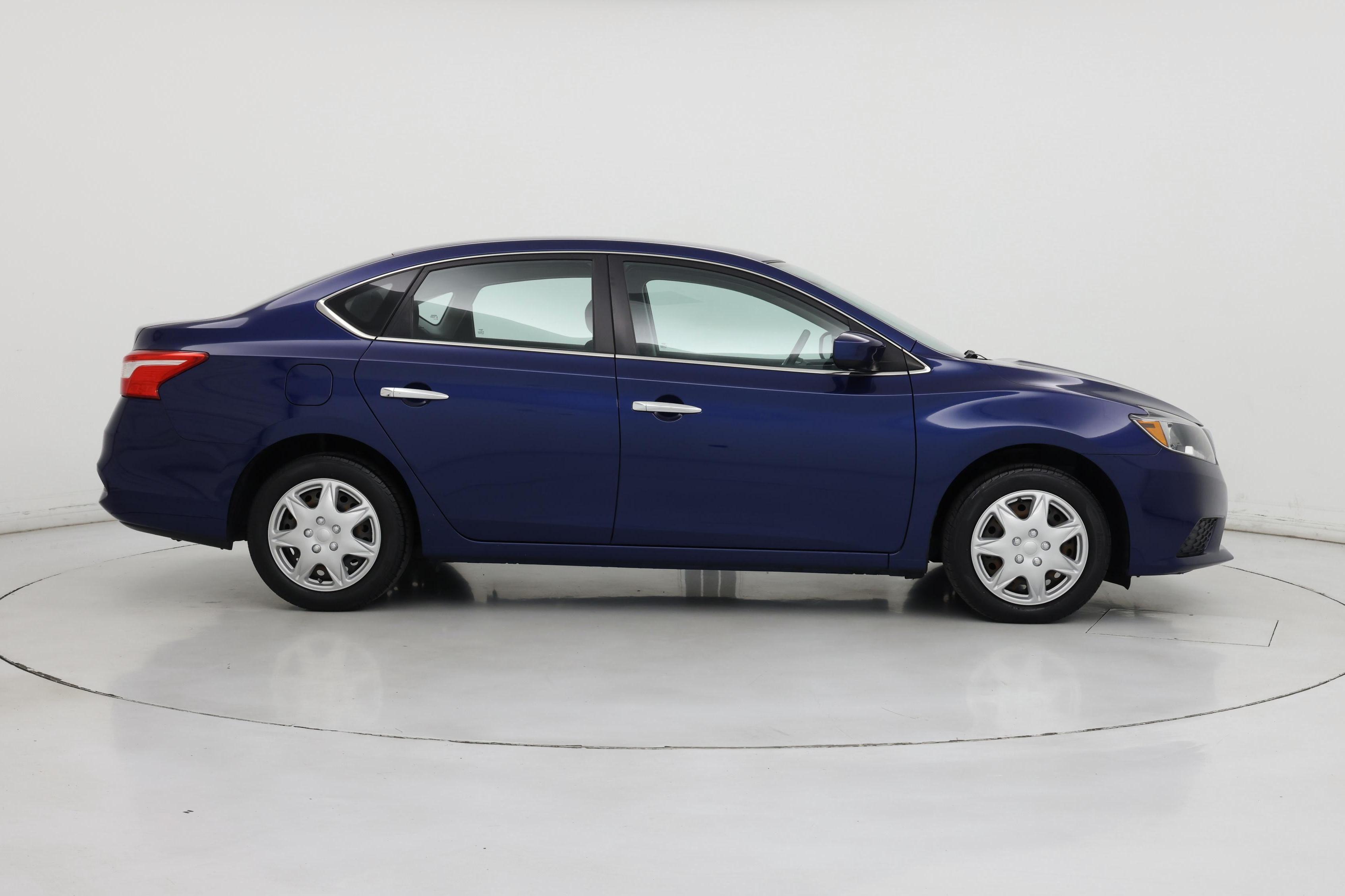 Thumbnail: 2016 Nissan Sentra - 7