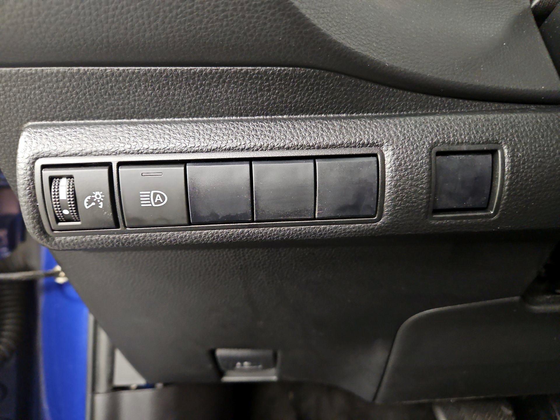 Thumbnail: 2021 Toyota Corolla - 13