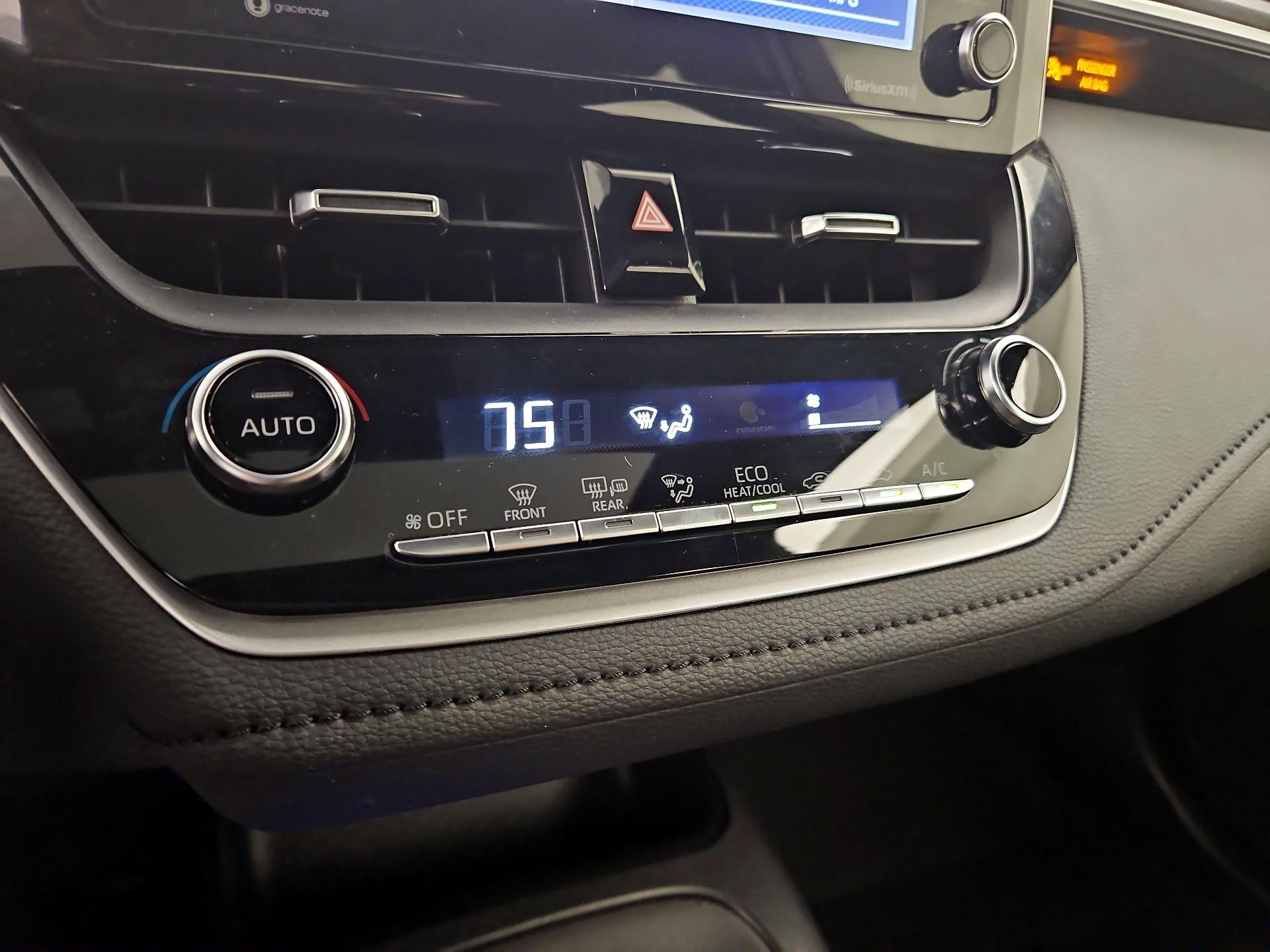 Thumbnail: 2021 Toyota Corolla - 16