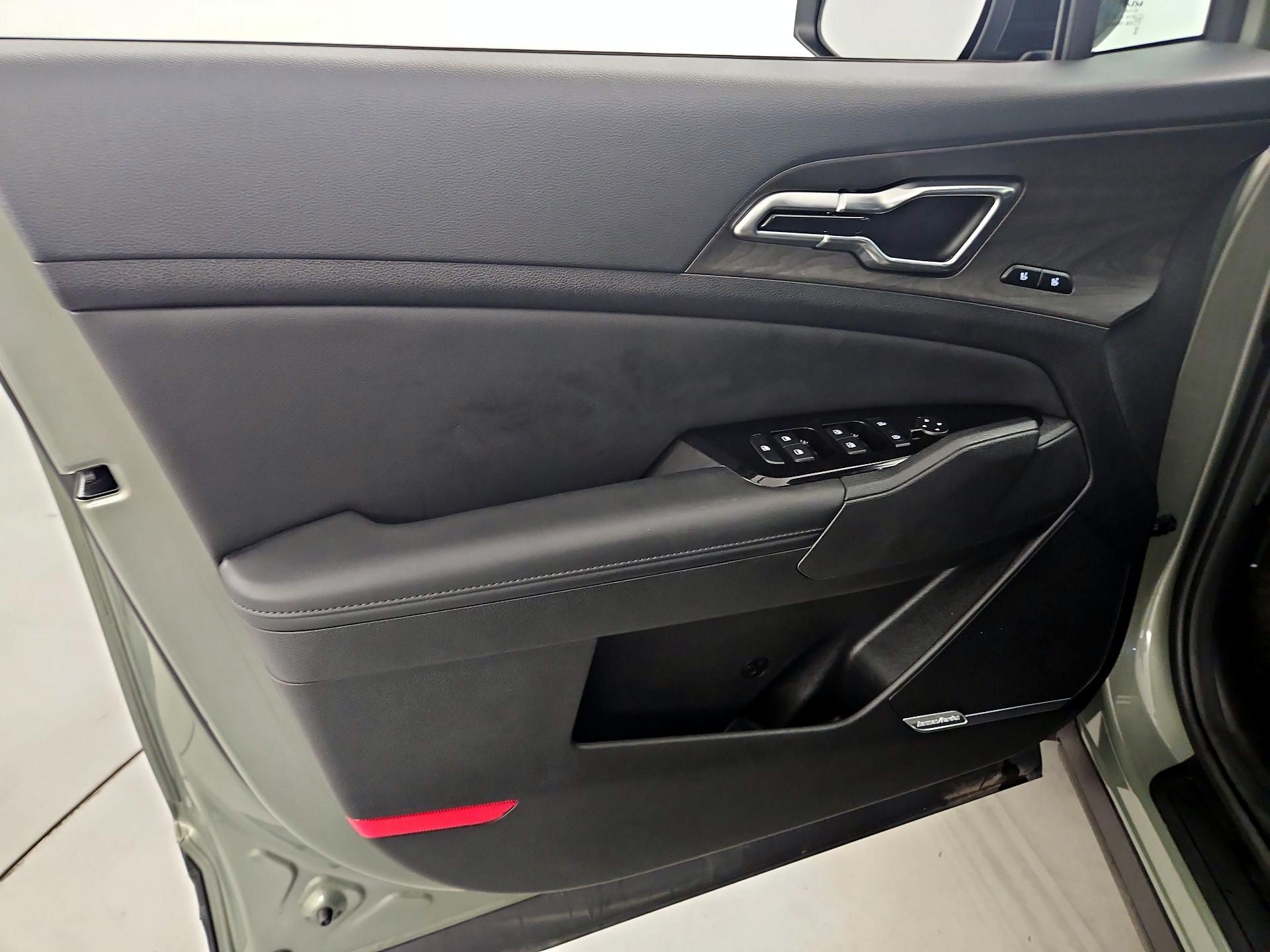 Thumbnail: 2023 Kia Sportage - 12