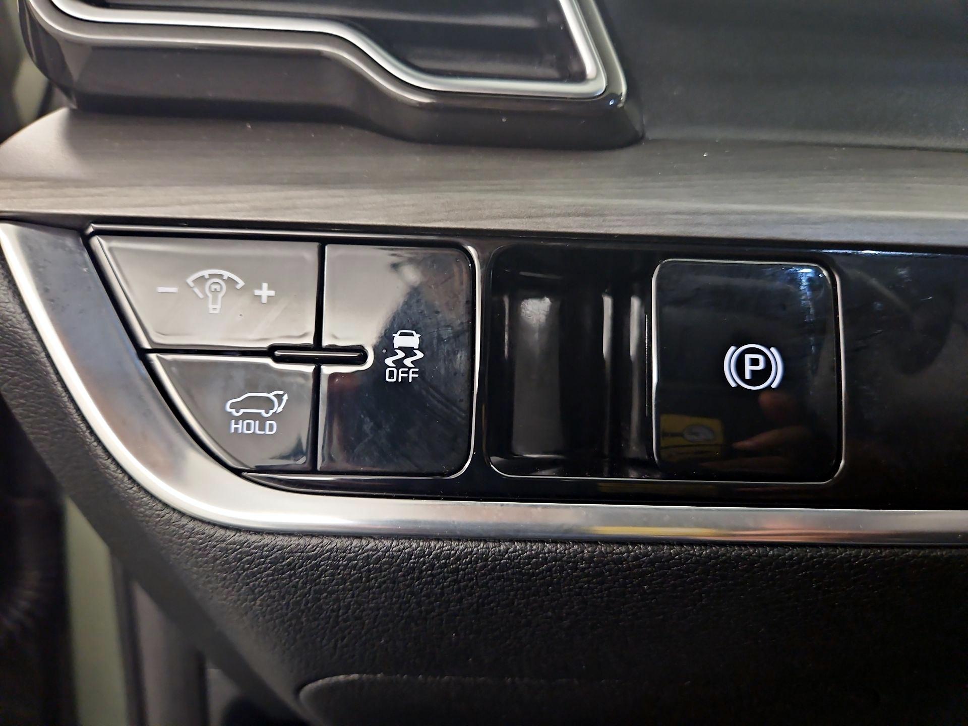 Thumbnail: 2023 Kia Sportage - 13