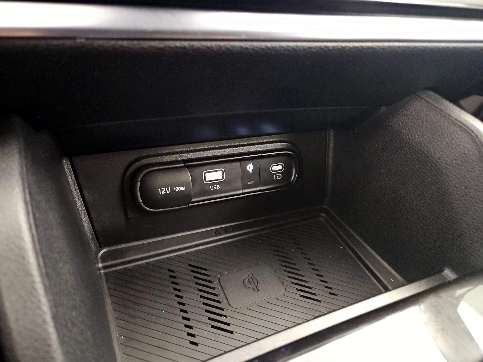 Thumbnail: 2023 Kia Sportage - 19