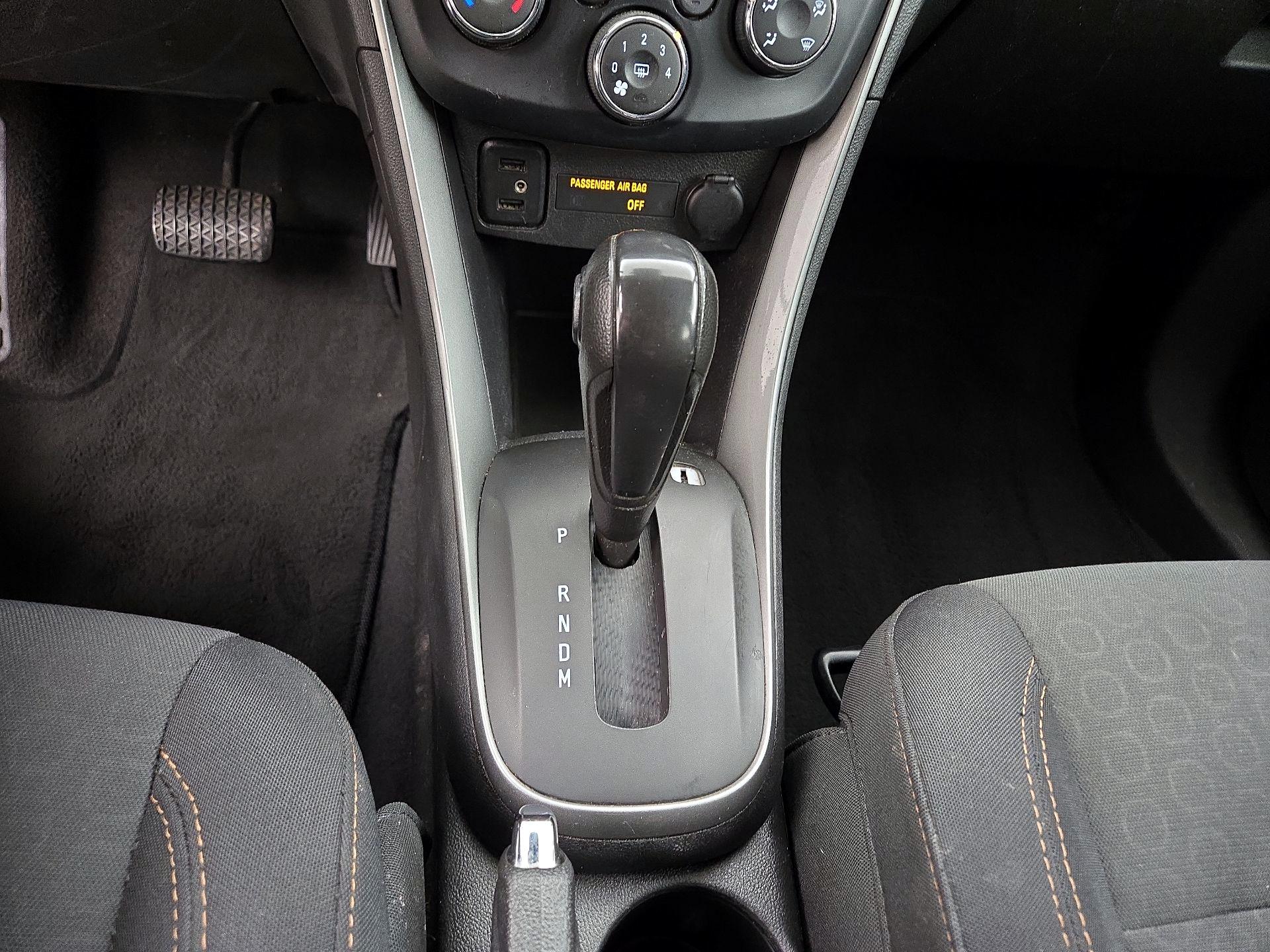 Thumbnail: 2019 Chevrolet Trax - 17