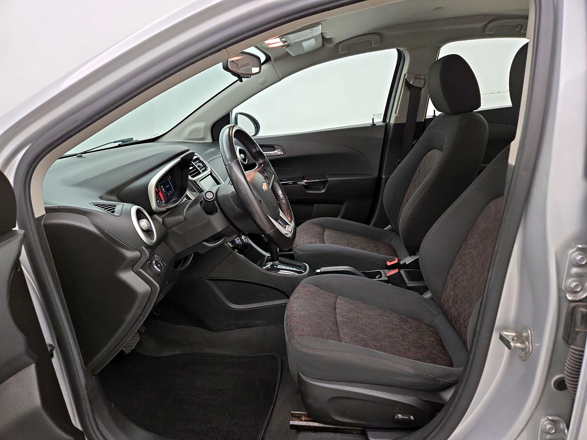 Thumbnail: 2017 Chevrolet Sonic - 11