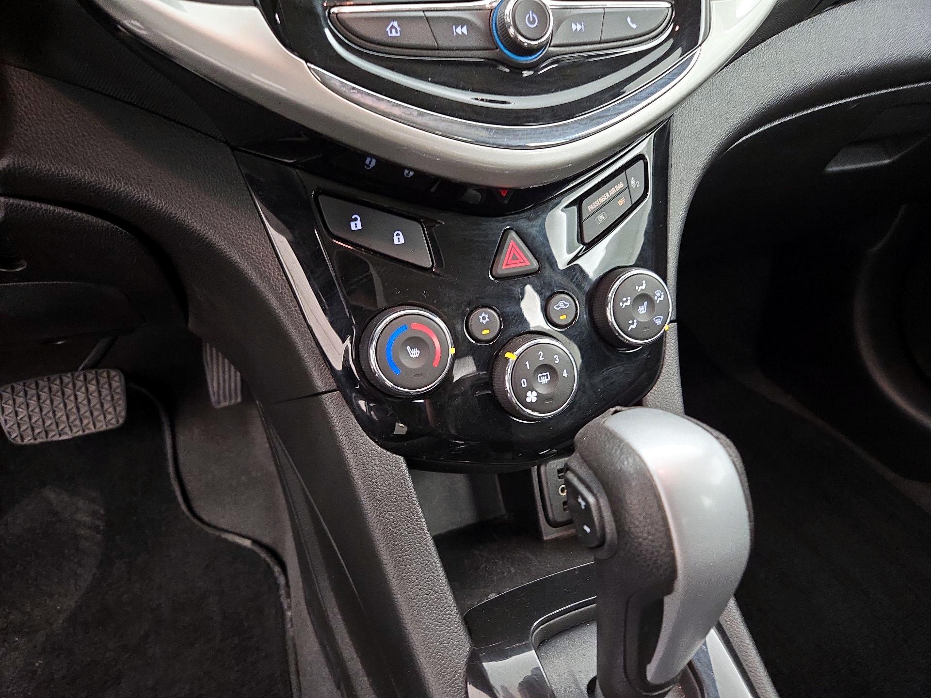 Thumbnail: 2017 Chevrolet Sonic - 16