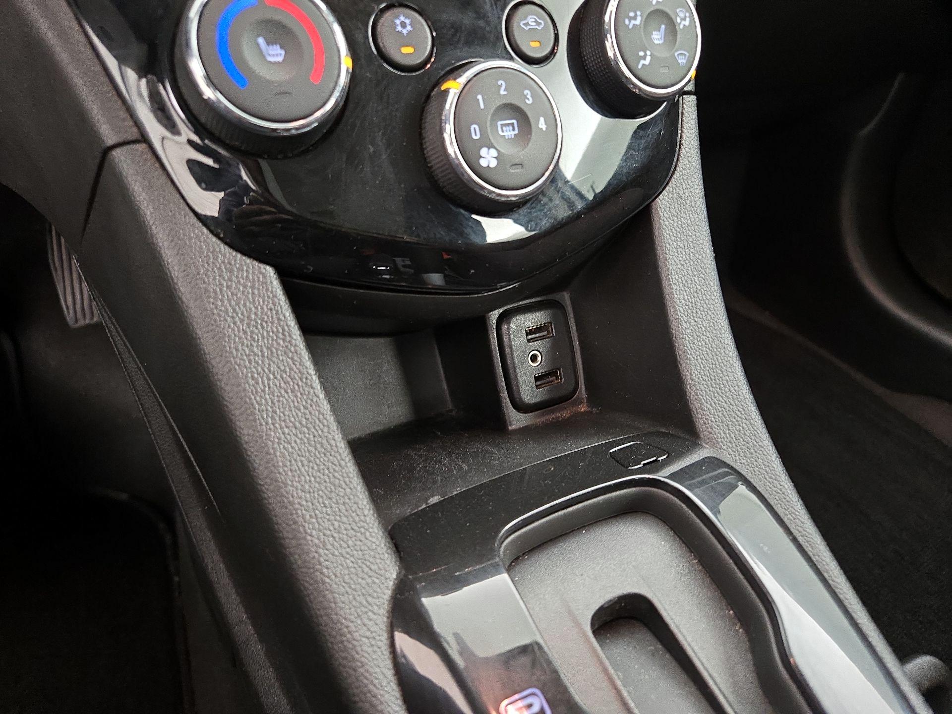 Thumbnail: 2017 Chevrolet Sonic - 18