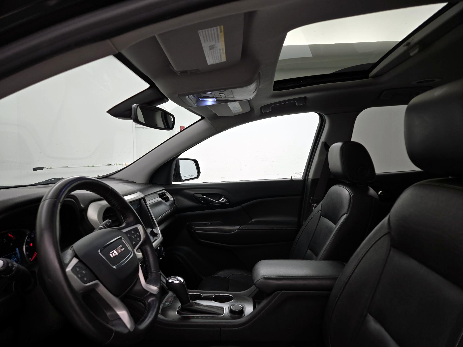 Thumbnail: 2017 GMC Acadia - 20