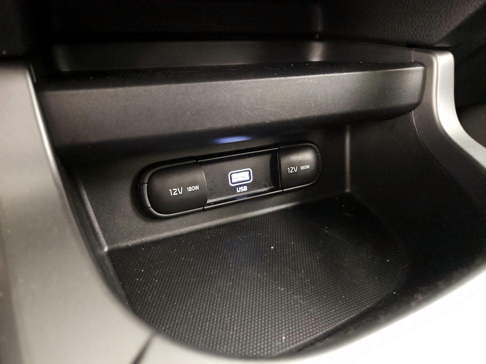 Thumbnail: 2021 Kia Seltos - 18