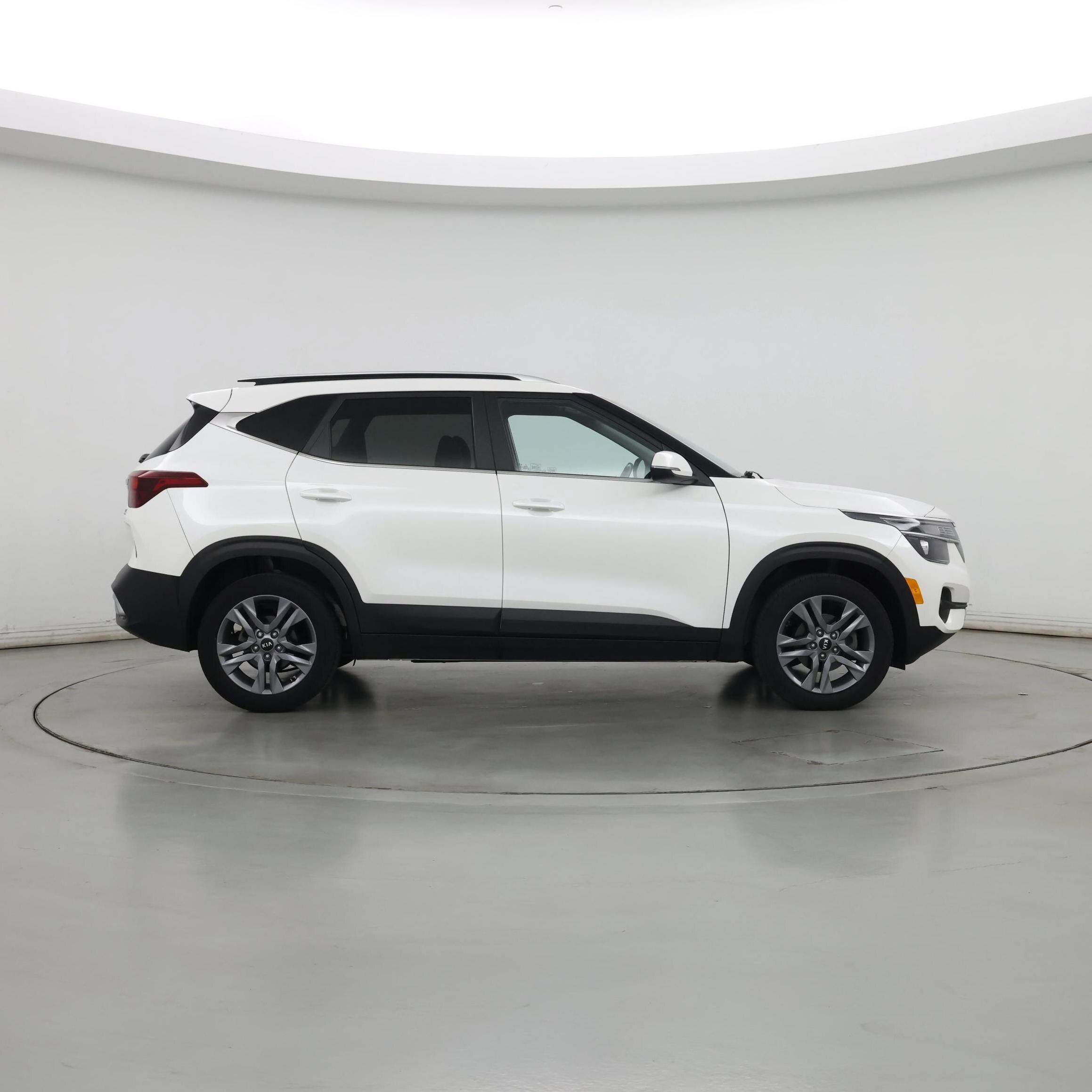 Thumbnail: 2021 Kia Seltos - 7