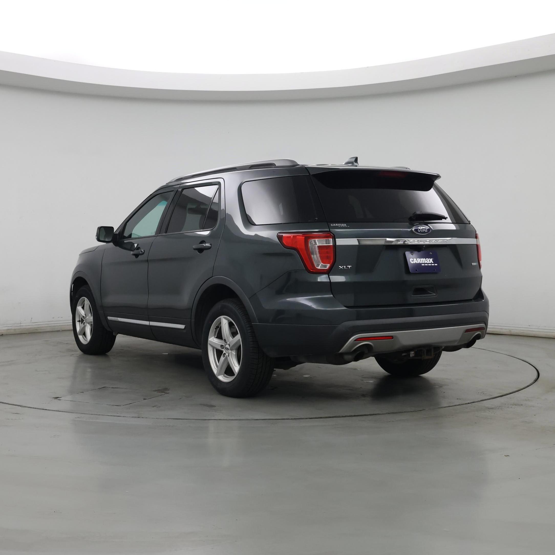 Thumbnail: 2016 Ford Explorer - 2