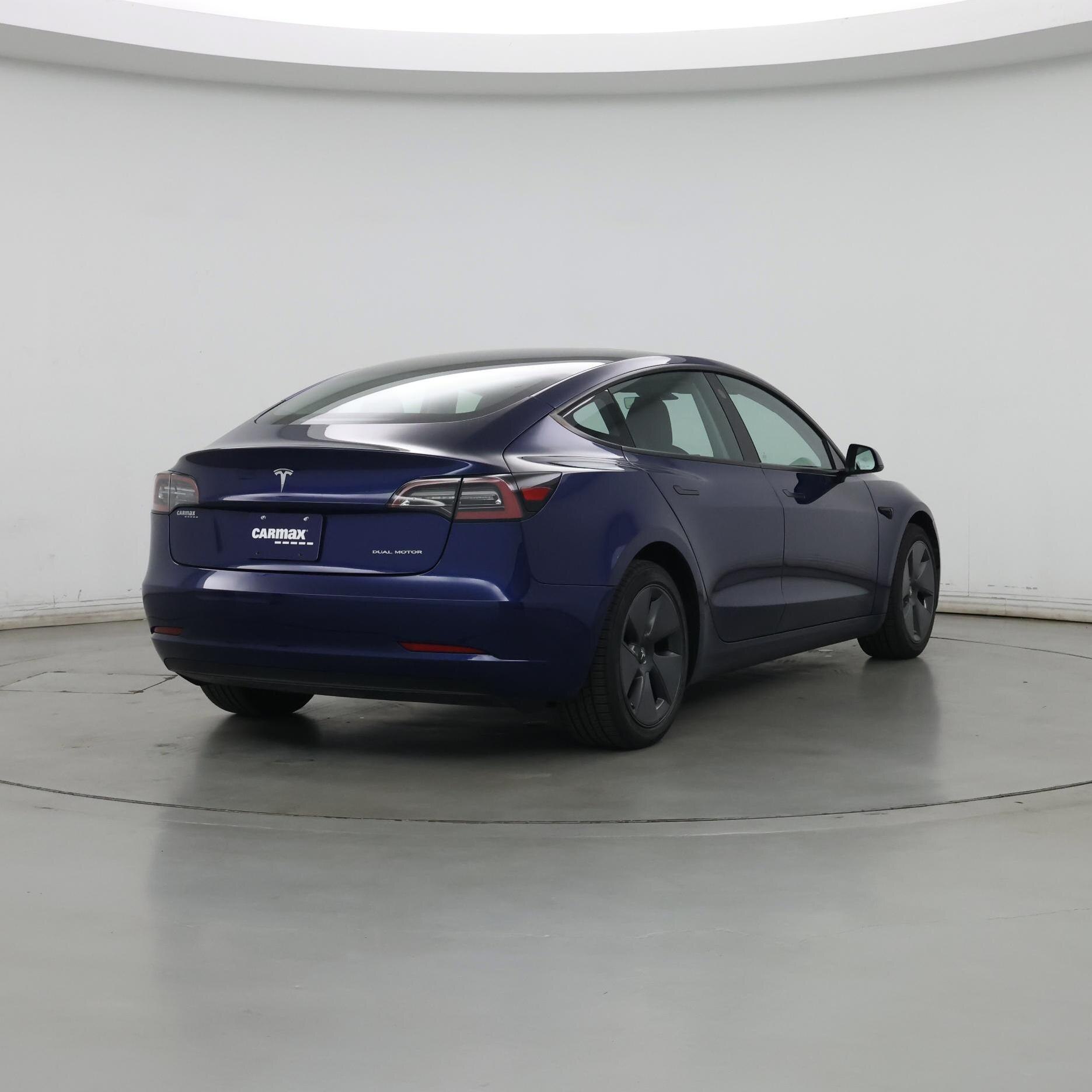 Thumbnail: 2023 Tesla Model 3 - 8