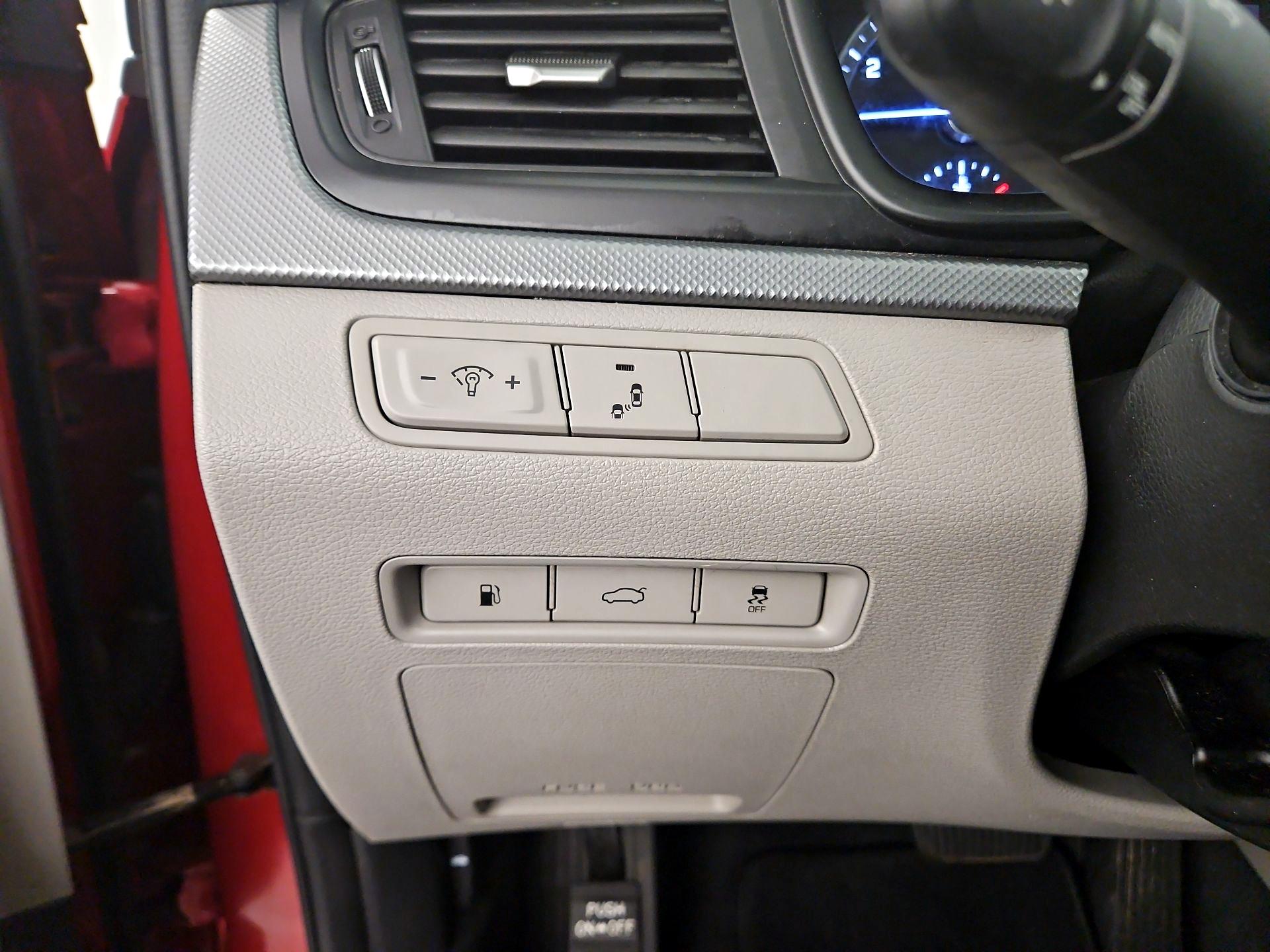 Thumbnail: 2018 Hyundai Sonata - 13