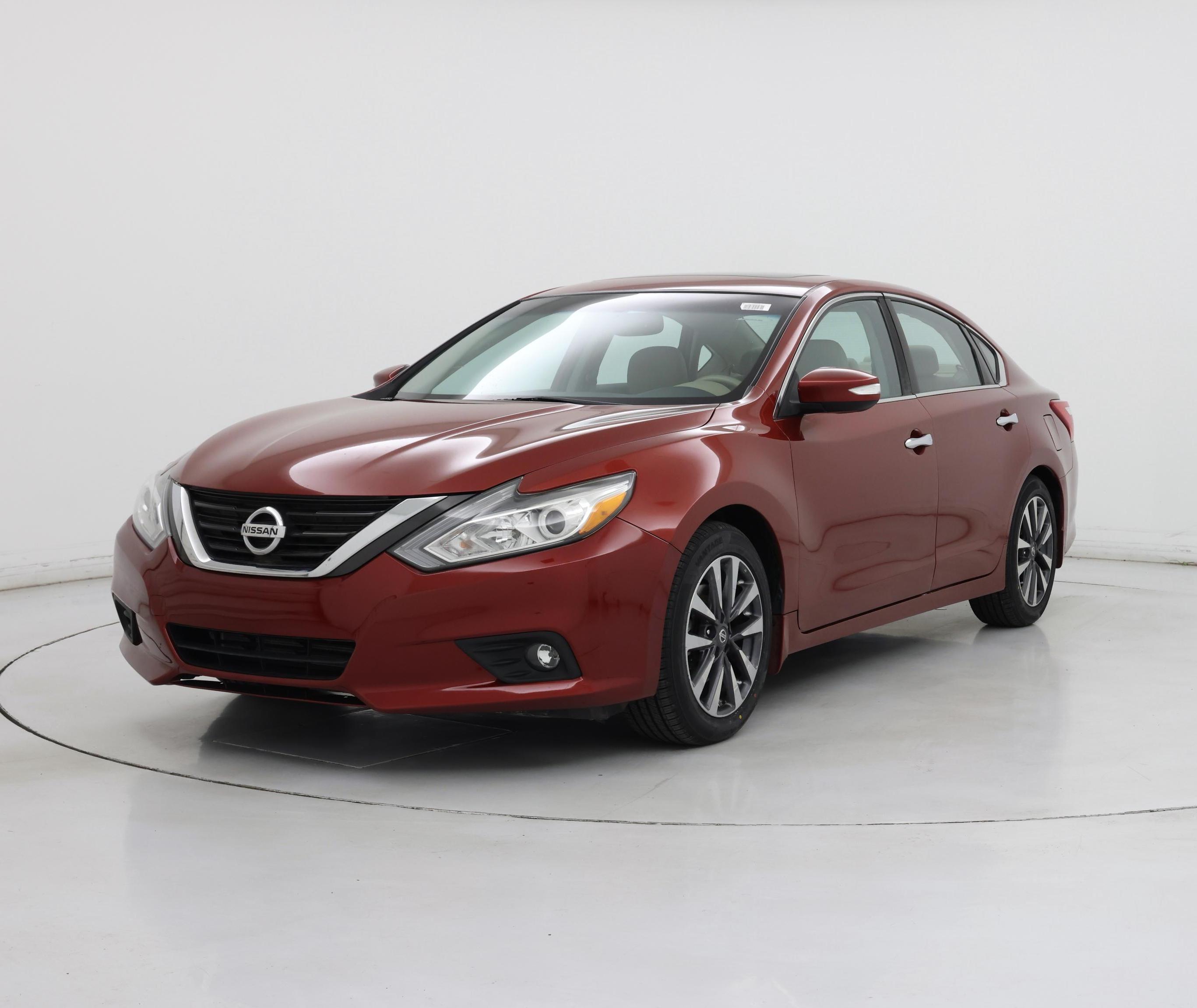 Thumbnail: 2016 Nissan Altima - 4