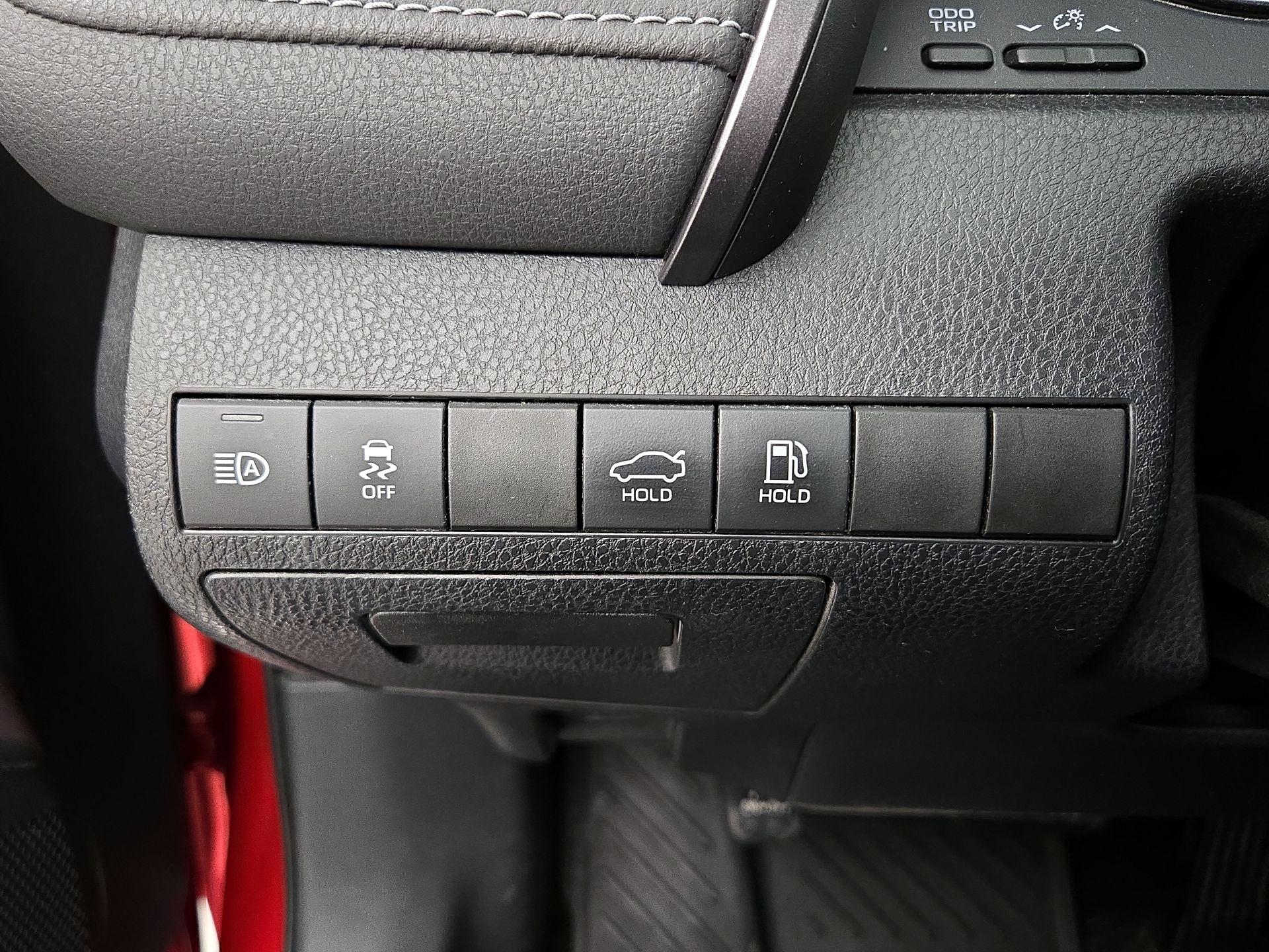 Thumbnail: 2019 Toyota Camry - 13