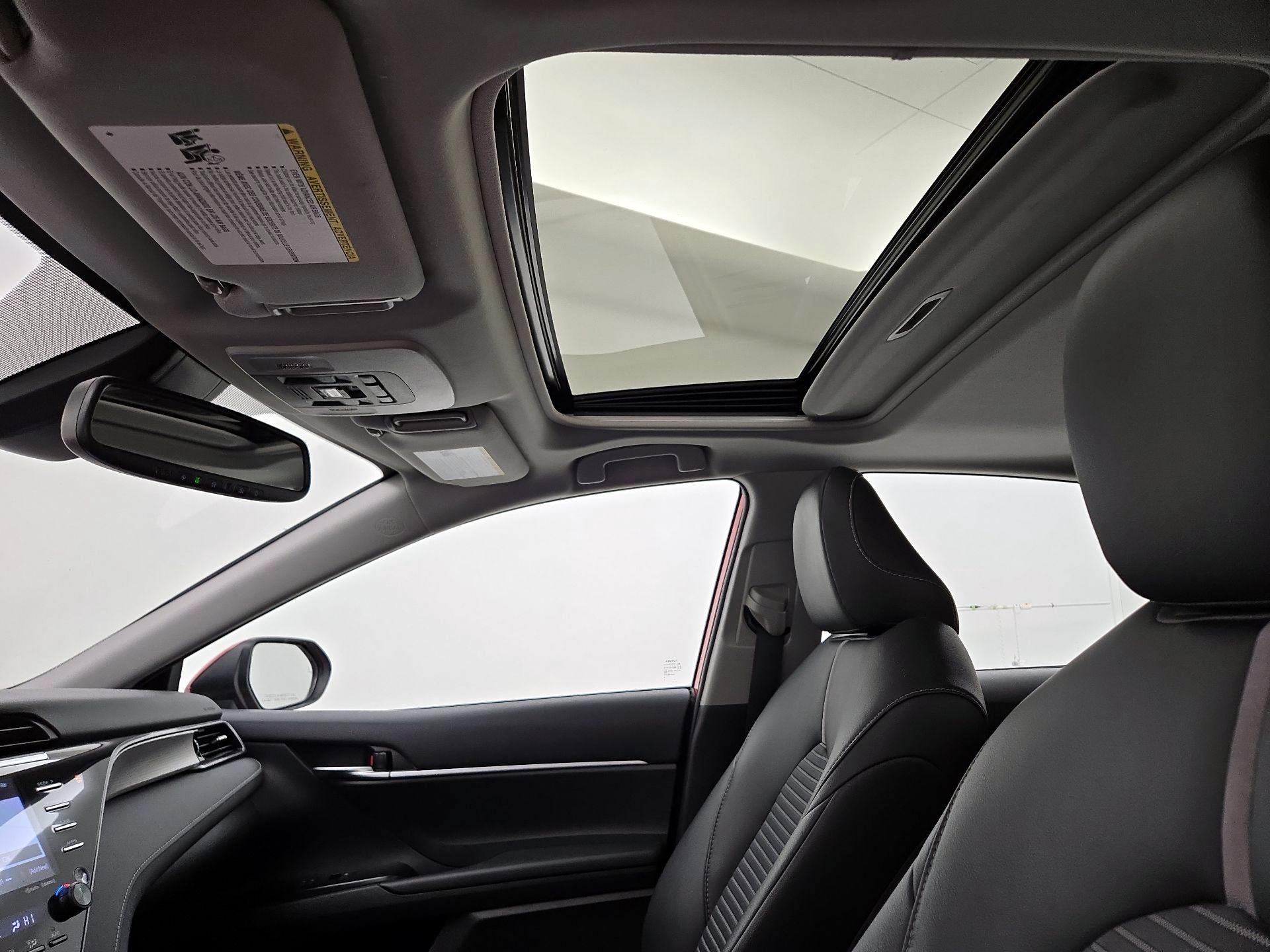 Thumbnail: 2019 Toyota Camry - 19