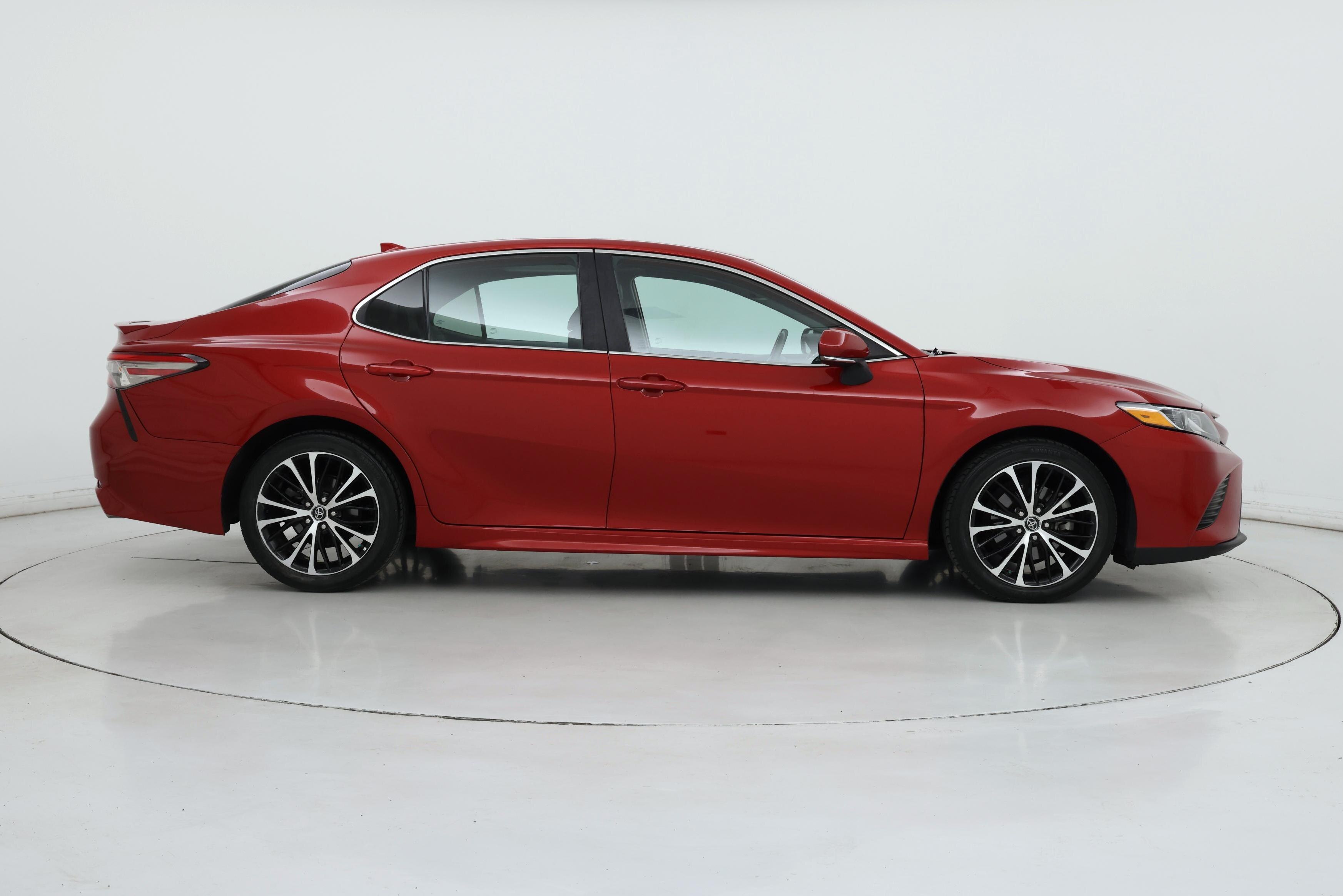 Thumbnail: 2019 Toyota Camry - 7