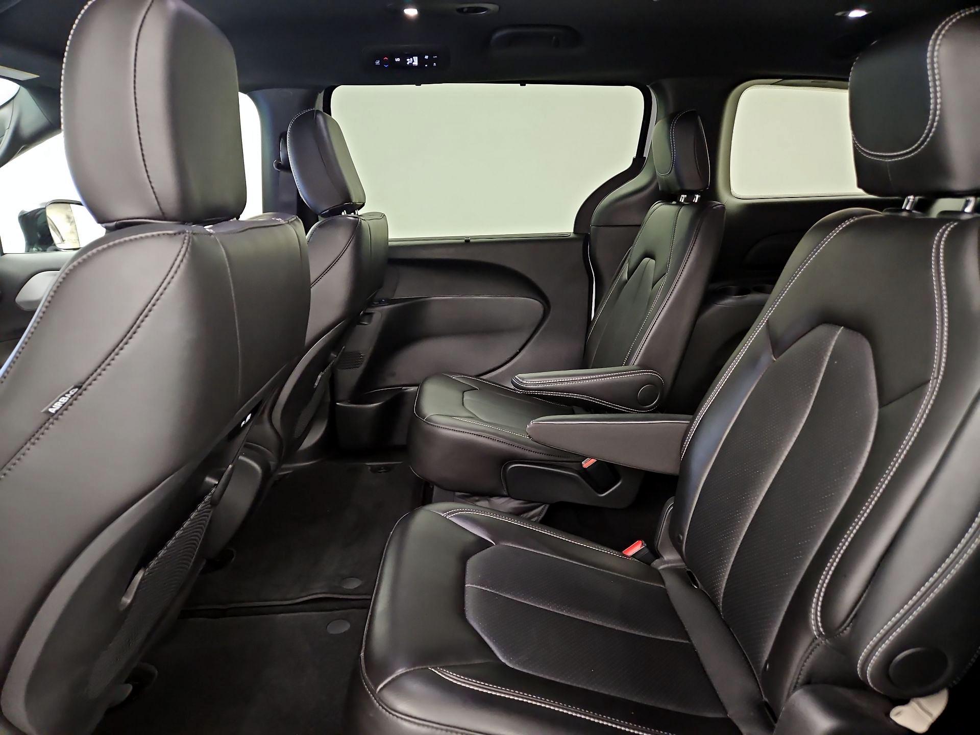 Thumbnail: 2024 Chrysler Pacifica - 19