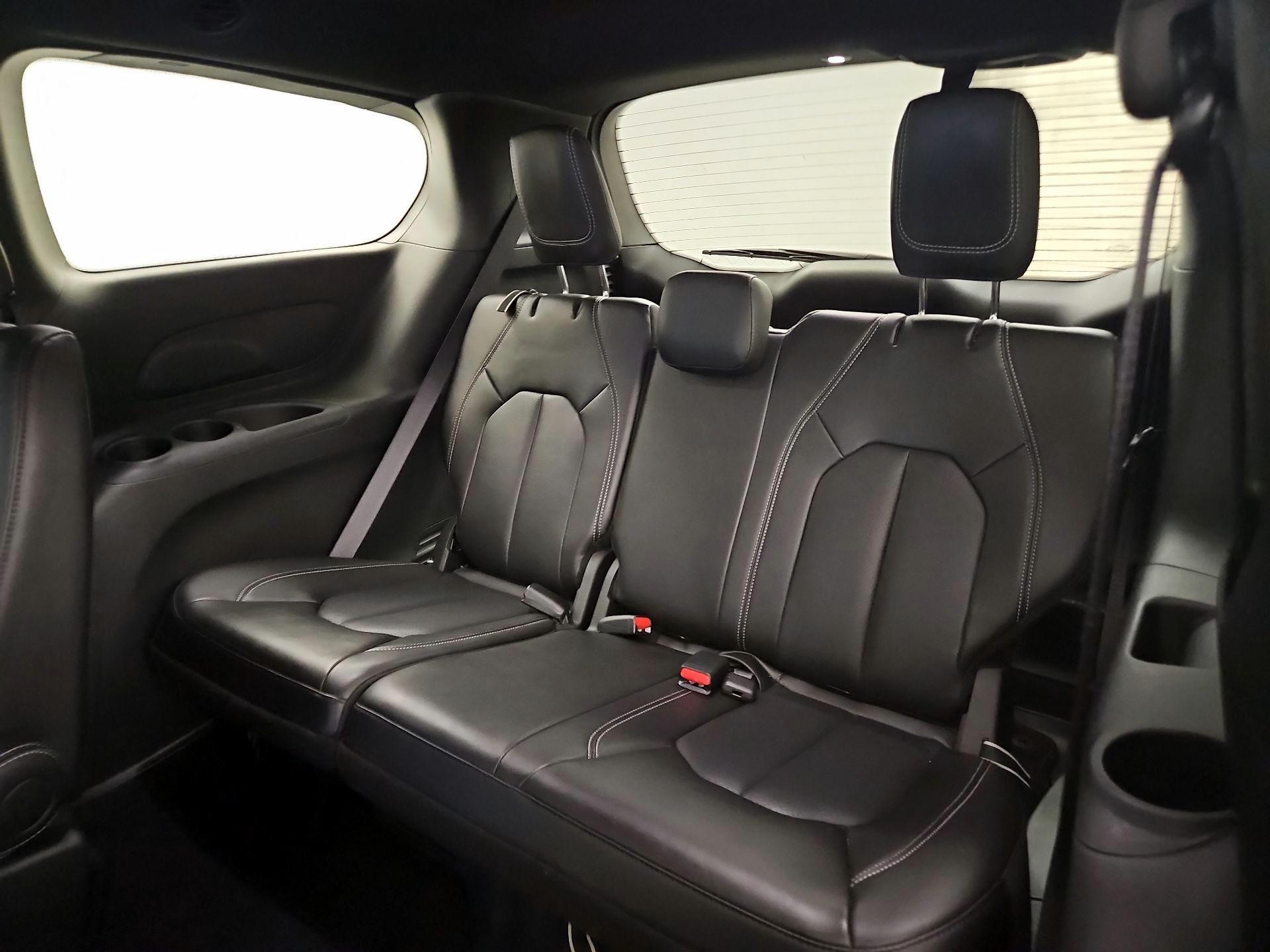 Thumbnail: 2024 Chrysler Pacifica - 20