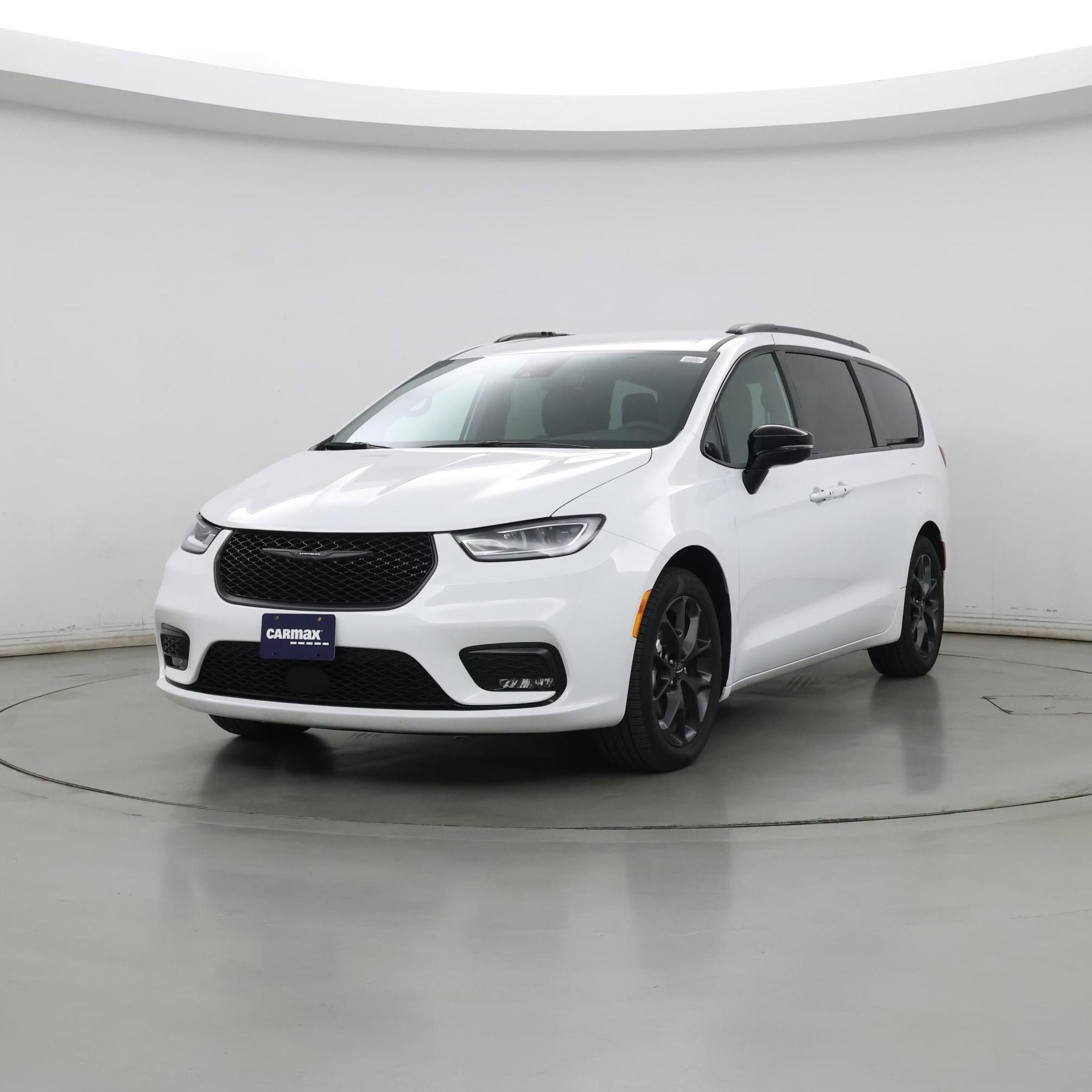 Thumbnail: 2024 Chrysler Pacifica - 4