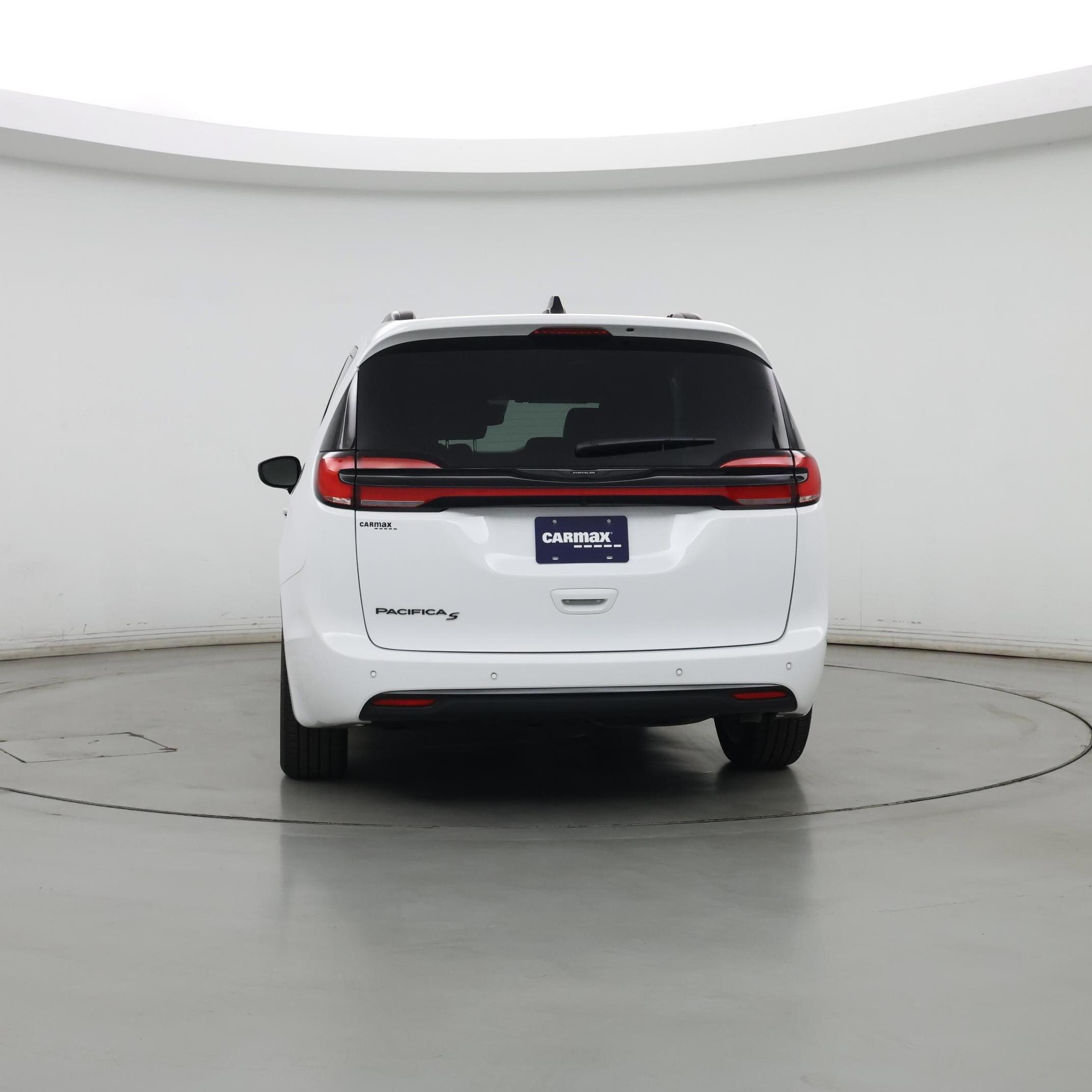 Thumbnail: 2024 Chrysler Pacifica - 6