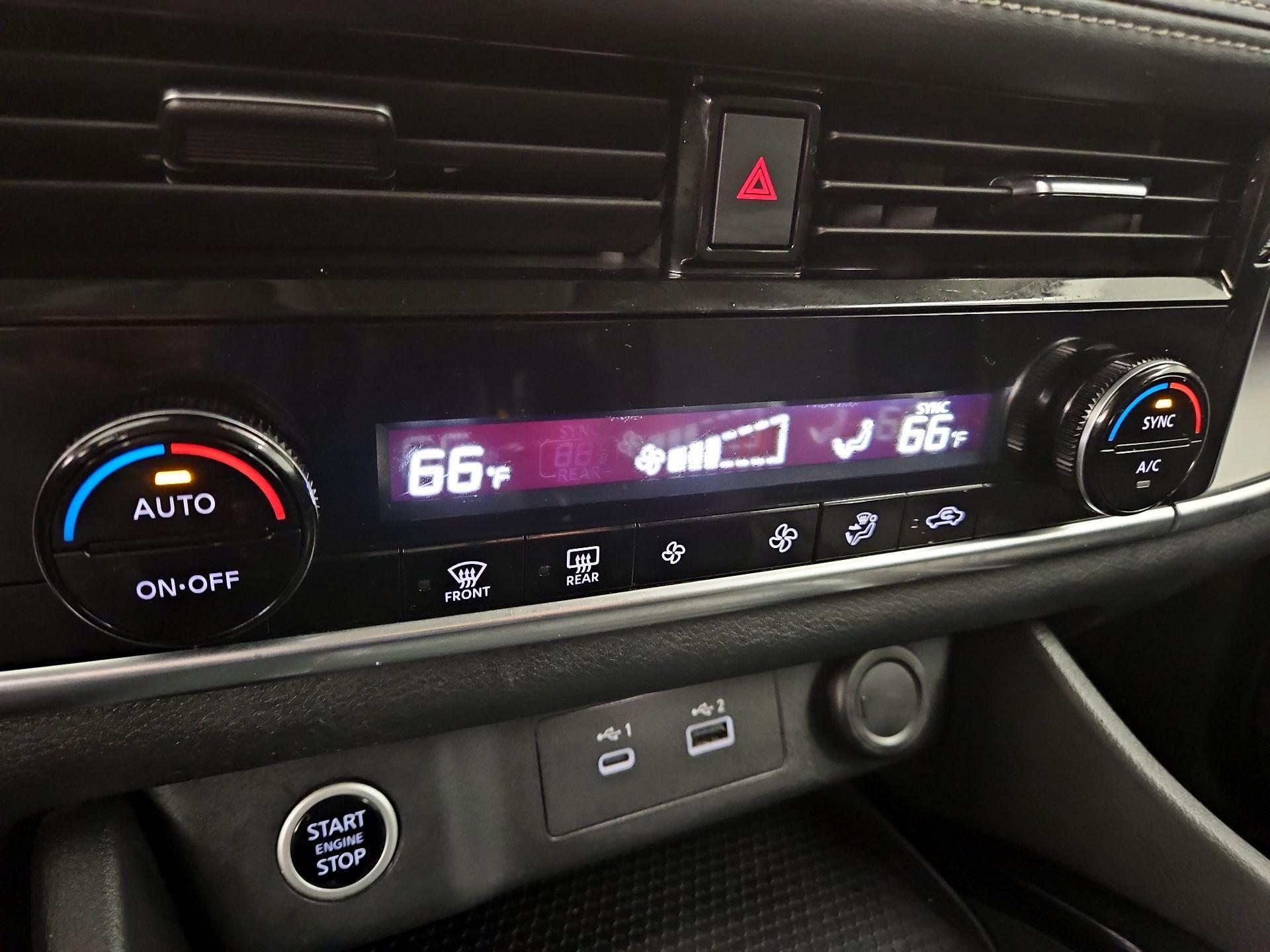 Thumbnail: 2021 Nissan Rogue - 16