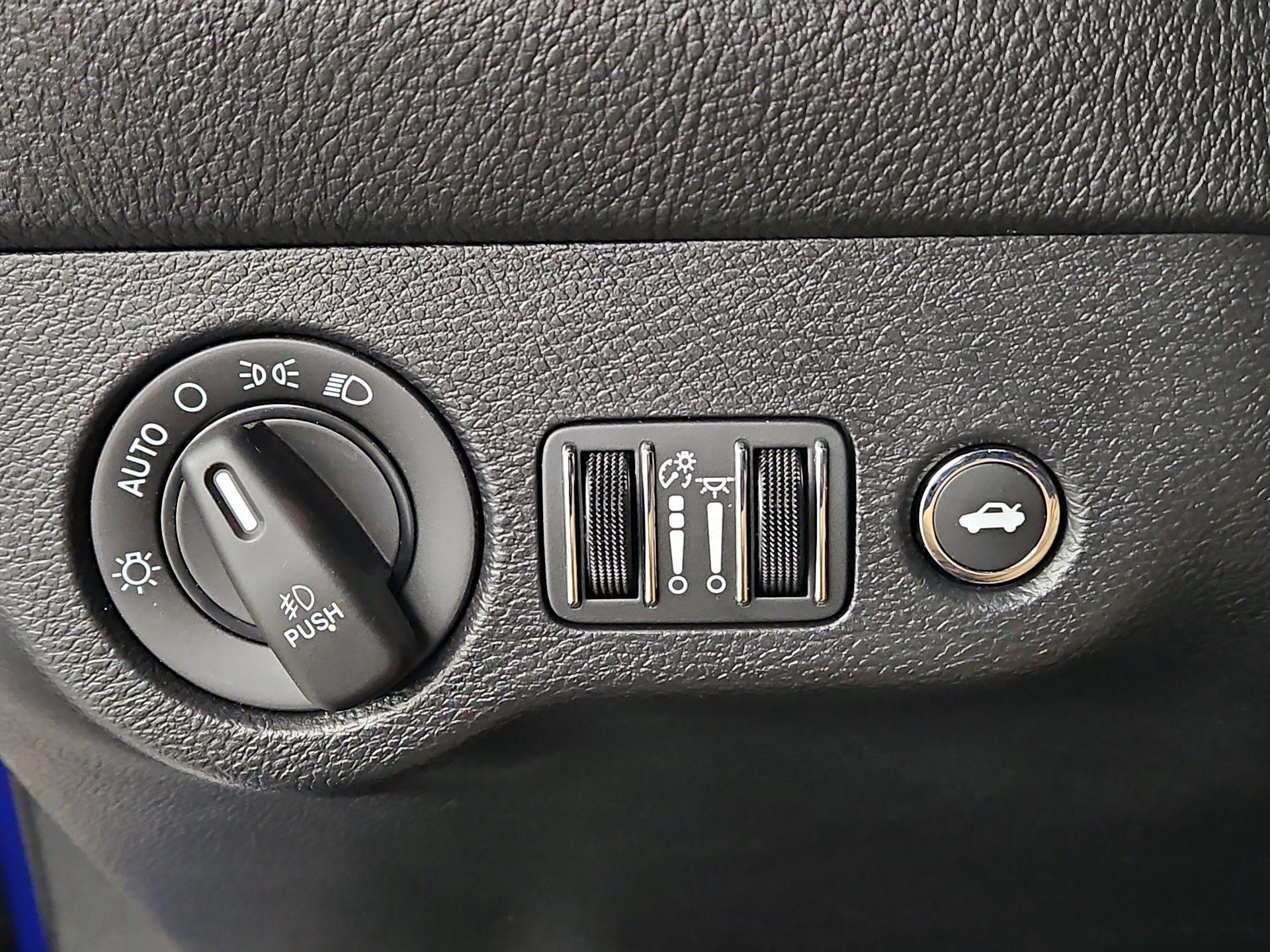 Thumbnail: 2021 Dodge Challenger - 13