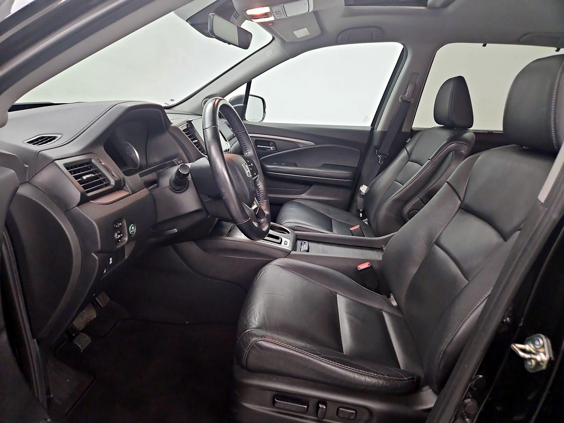 Thumbnail: 2020 Honda Pilot - 11