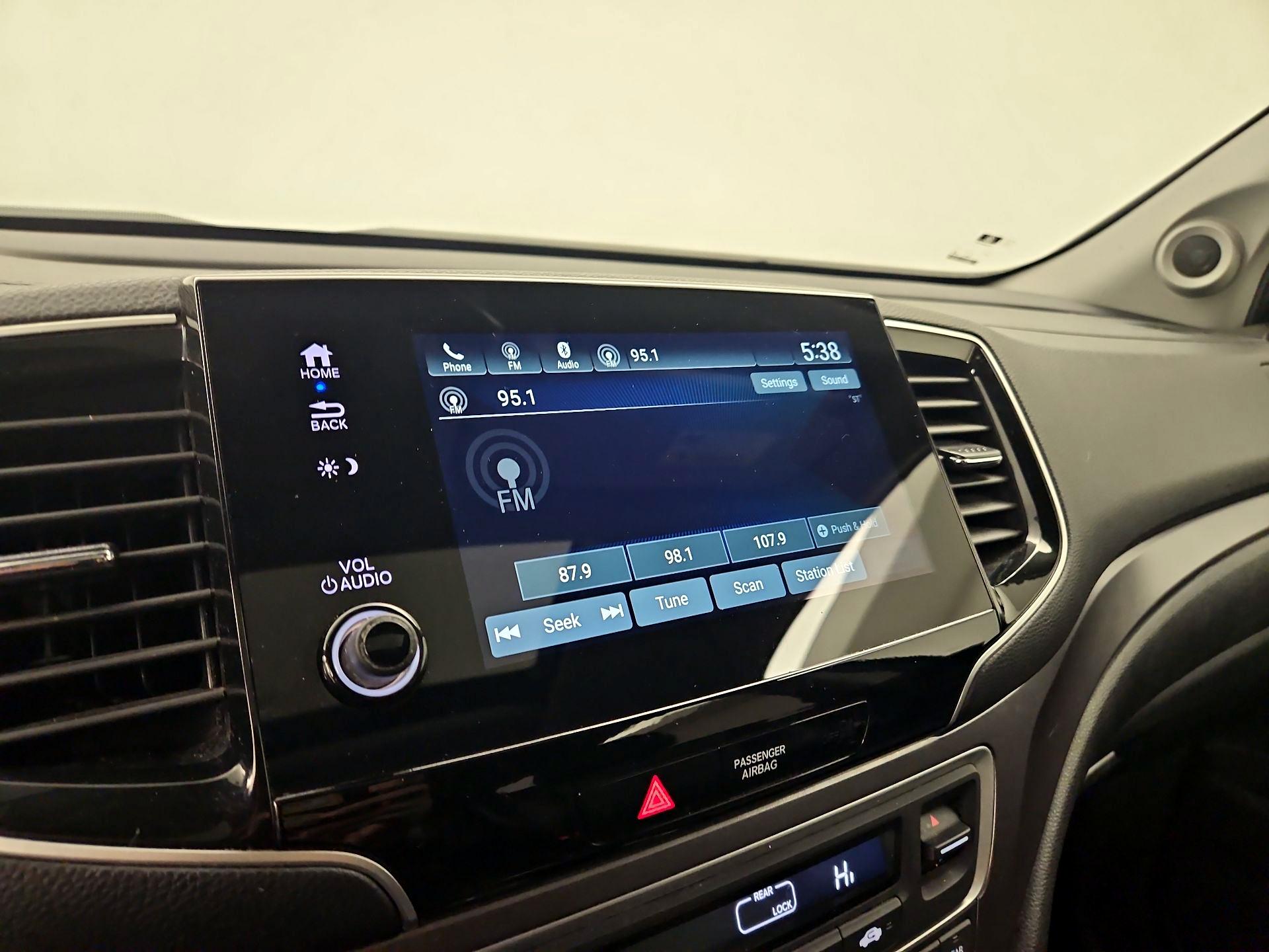 Thumbnail: 2020 Honda Pilot - 15