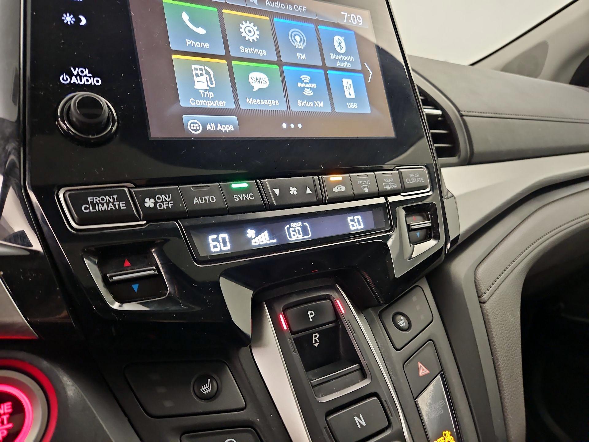 Thumbnail: 2020 Honda Odyssey - 16