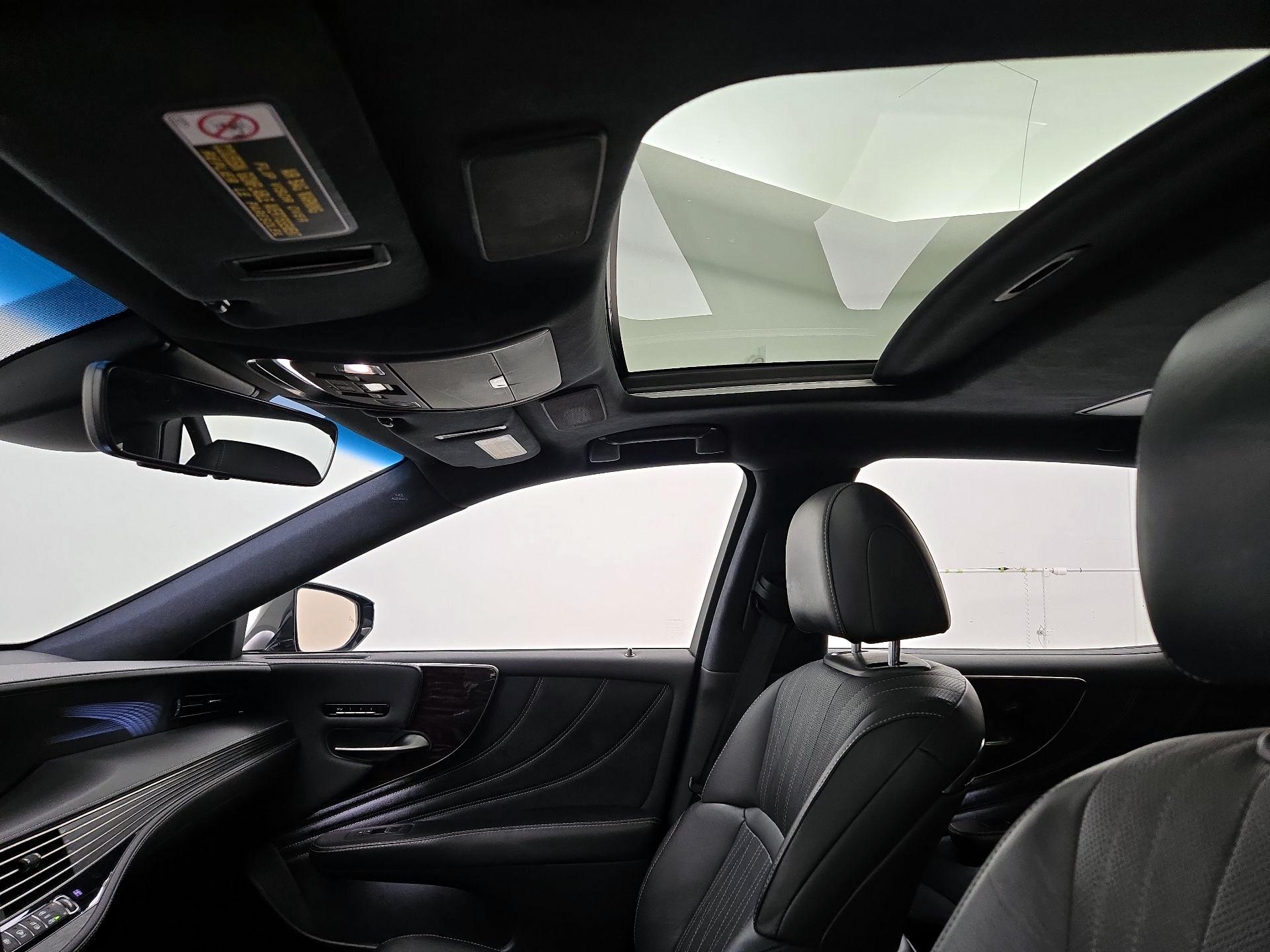 Thumbnail: 2018 Lexus LS - 20