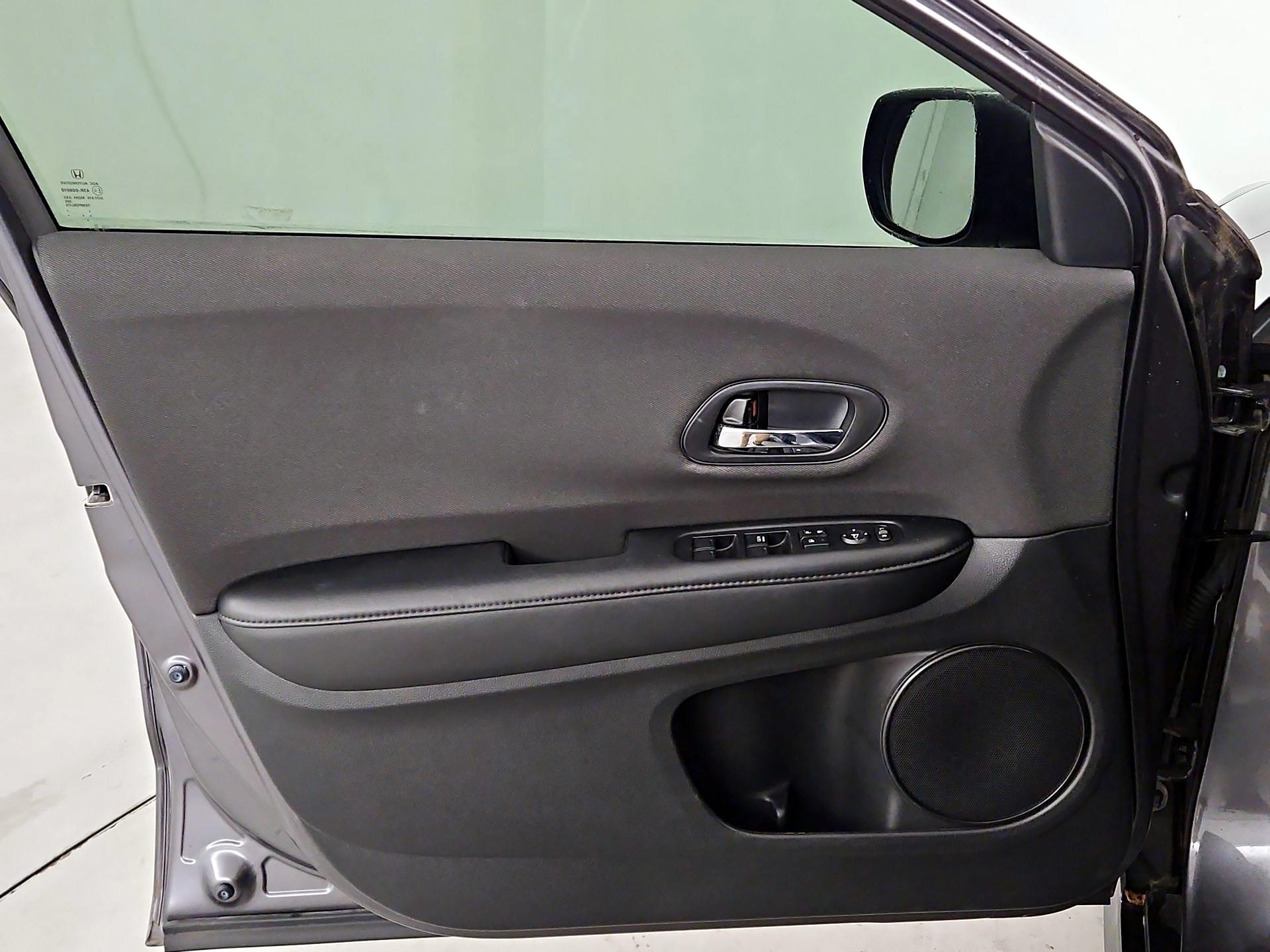 Thumbnail: 2020 Honda HR-V - 12