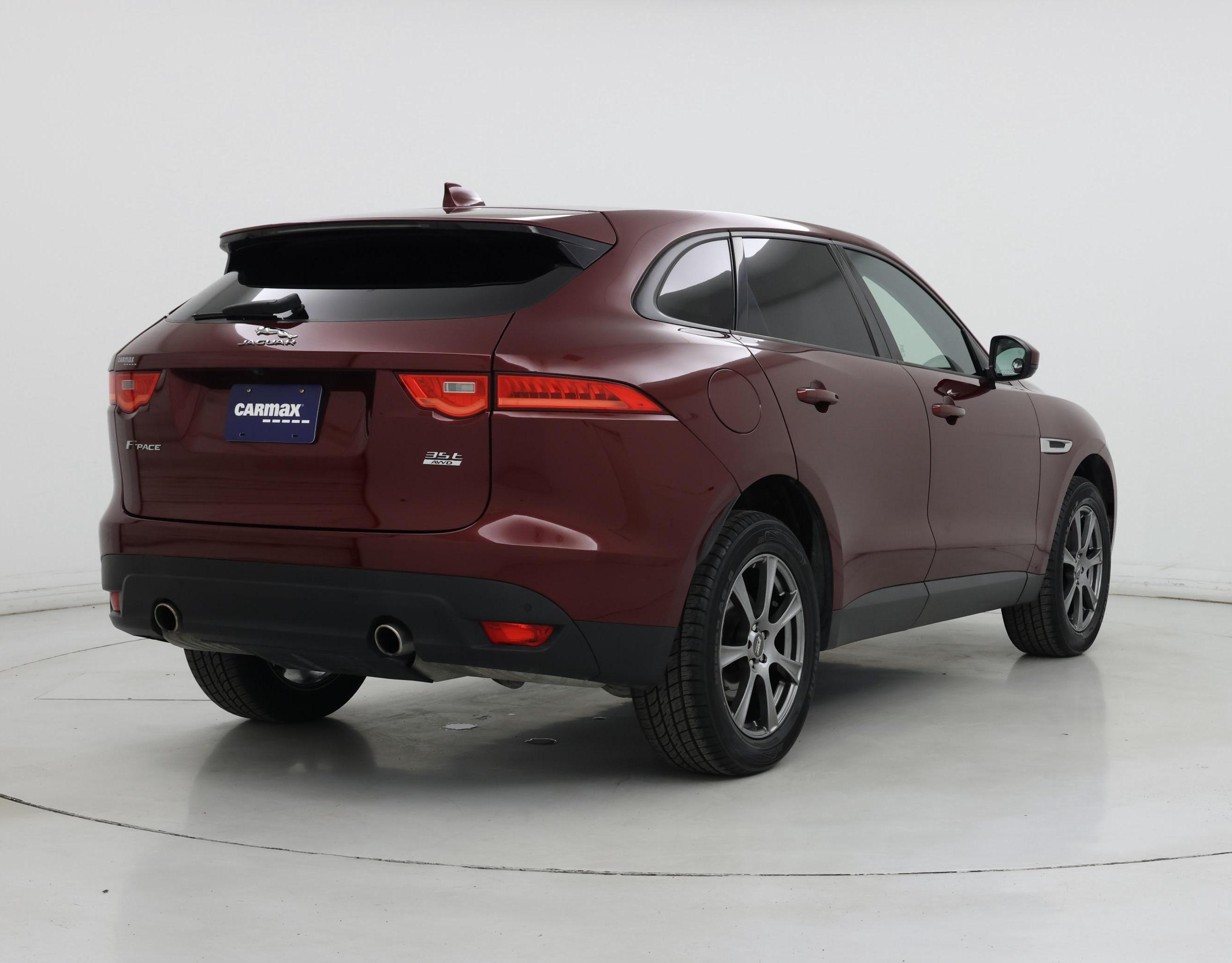 Thumbnail: 2017 Jaguar F-Pace - 8