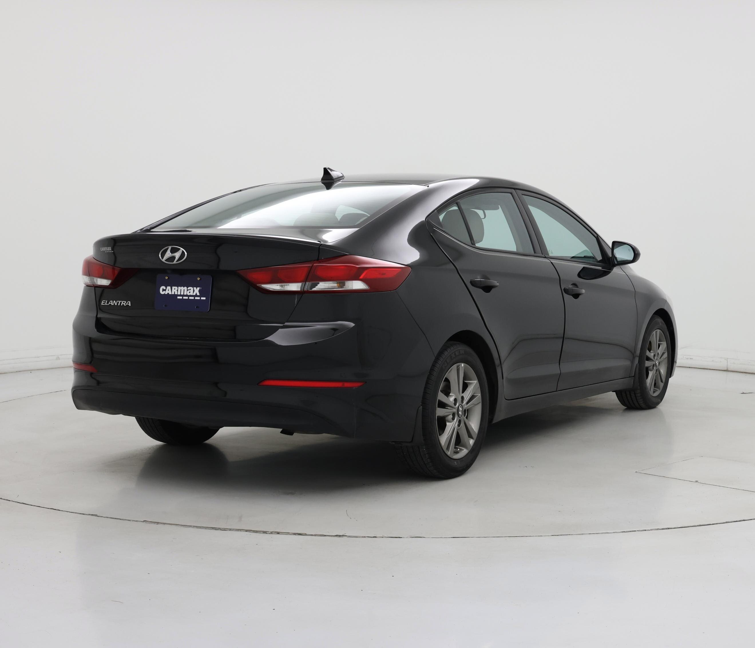 Thumbnail: 2018 Hyundai Elantra - 8