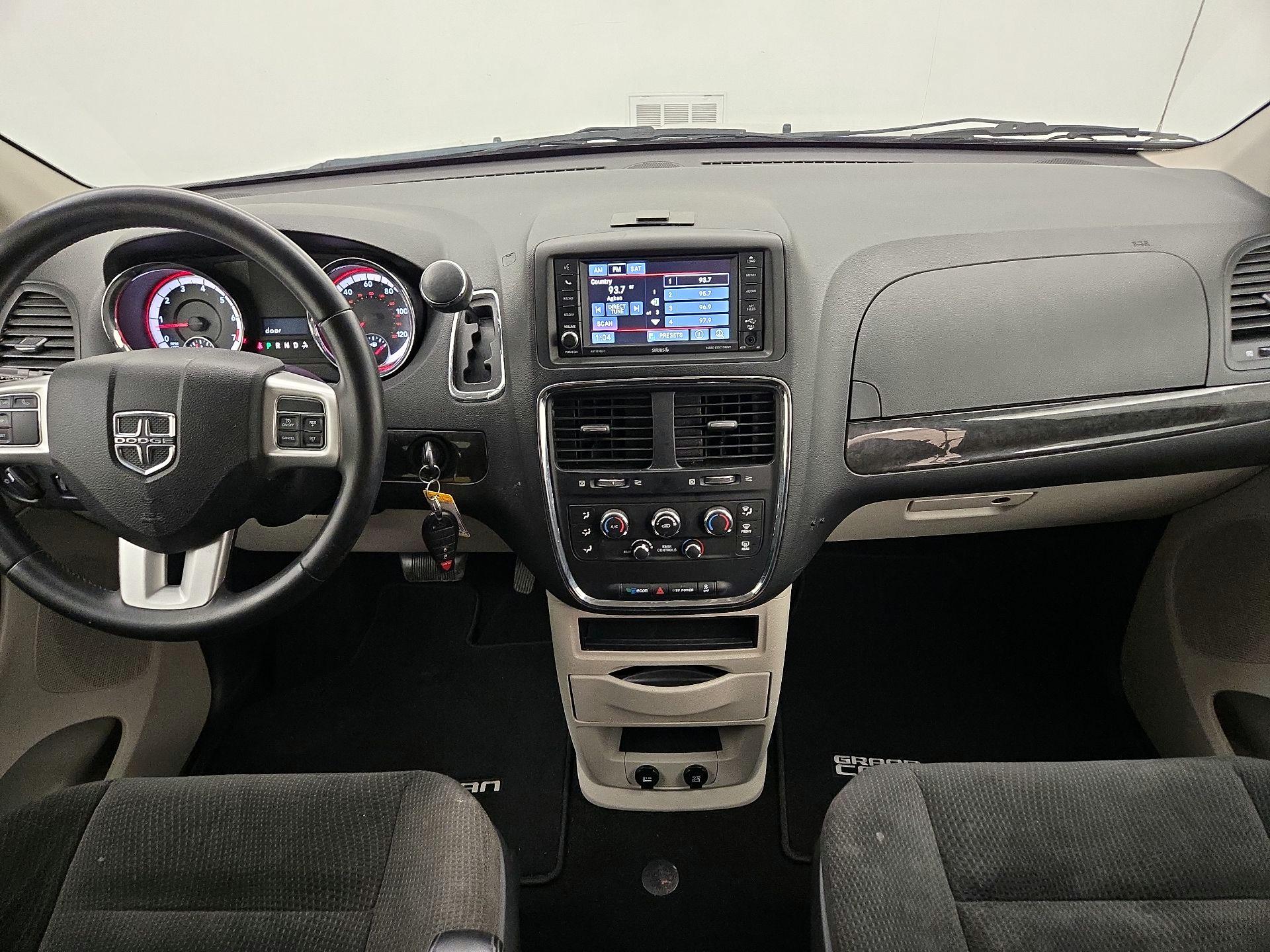 Thumbnail: 2017 Dodge Grand Caravan - 9