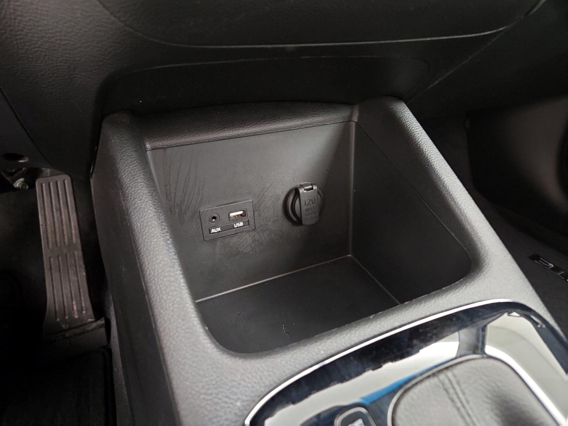 Thumbnail: 2018 Kia Forte - 18