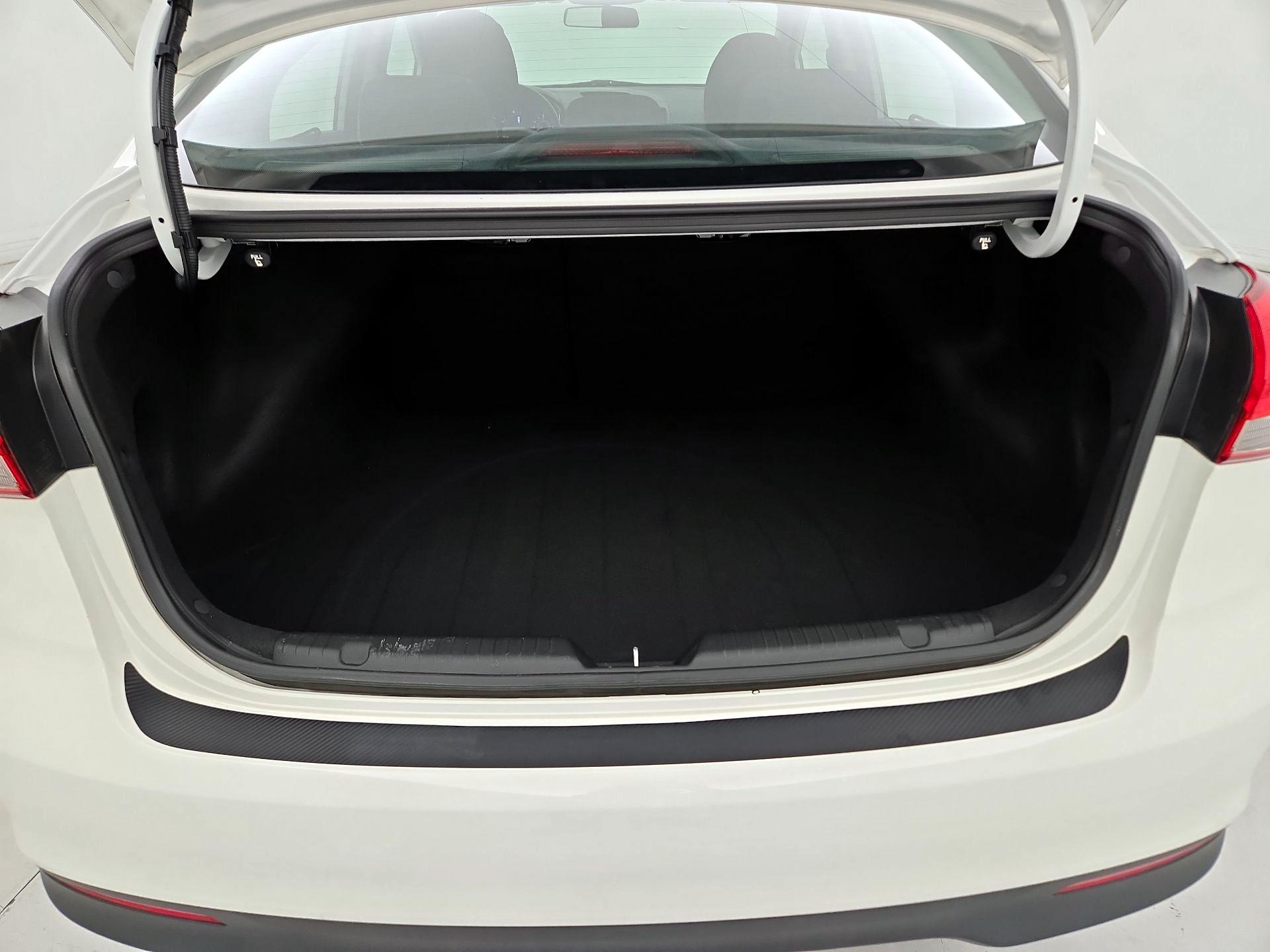 Thumbnail: 2018 Kia Forte - 20