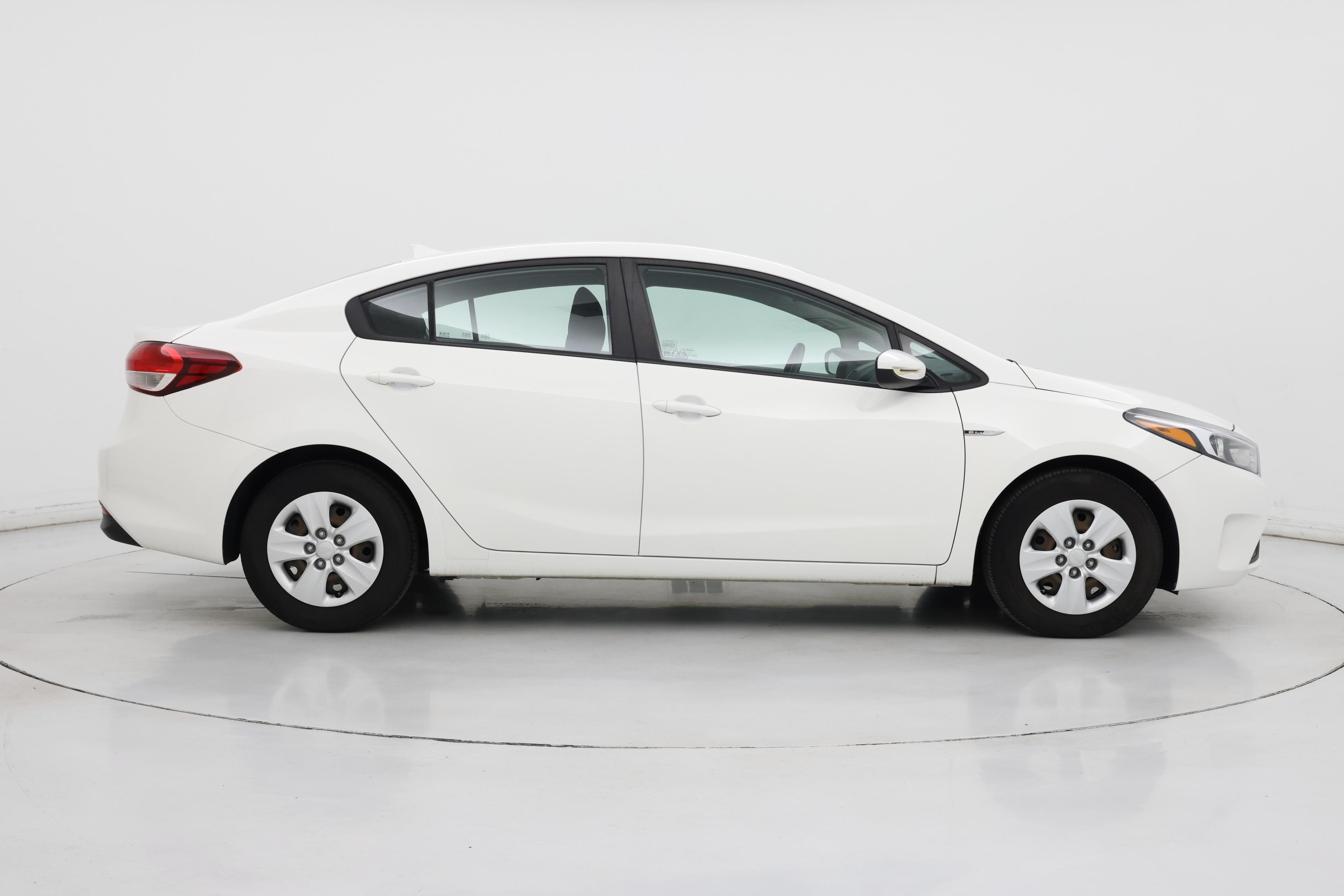 Thumbnail: 2018 Kia Forte - 7