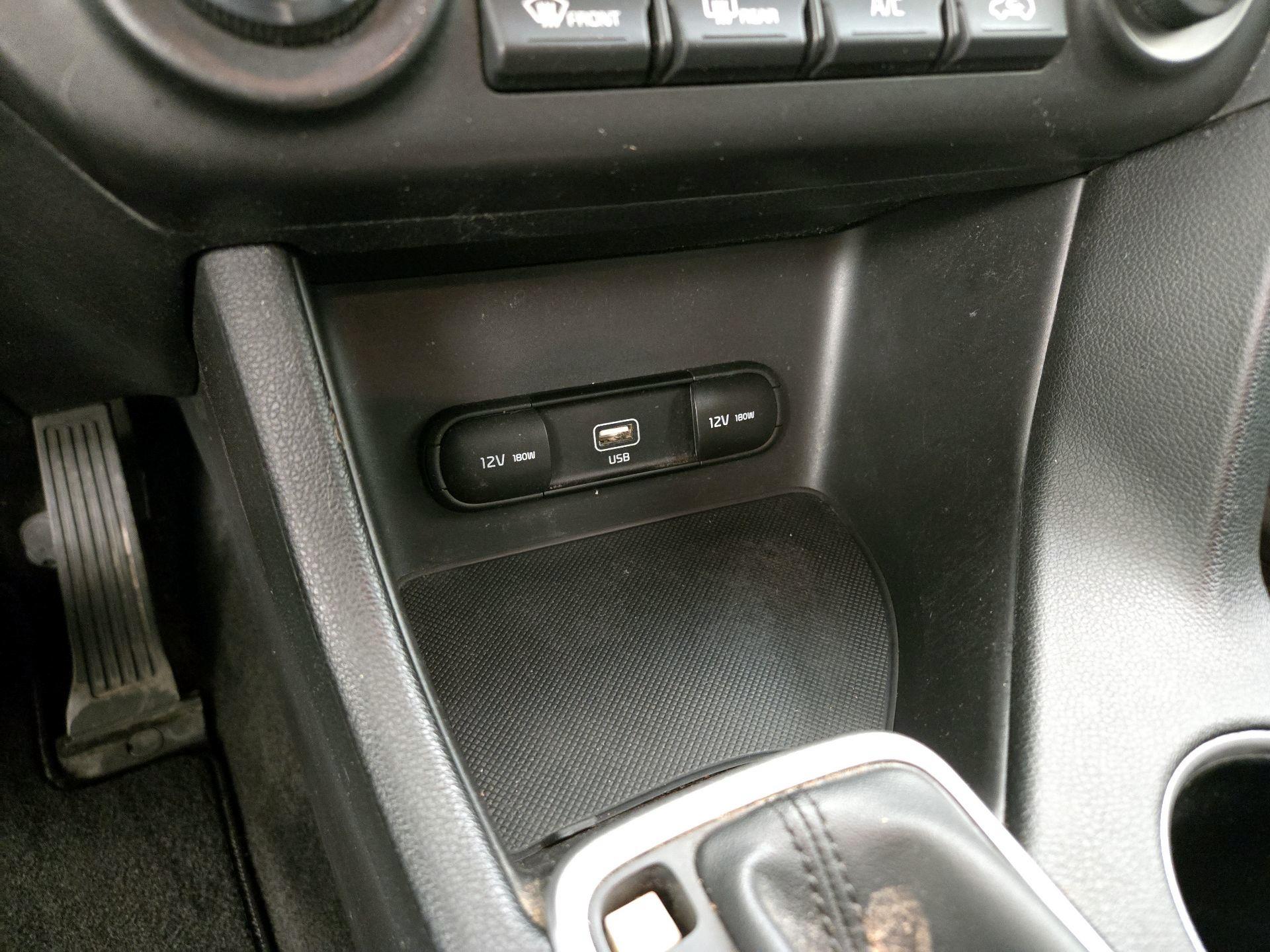 Thumbnail: 2020 Kia Sportage - 18