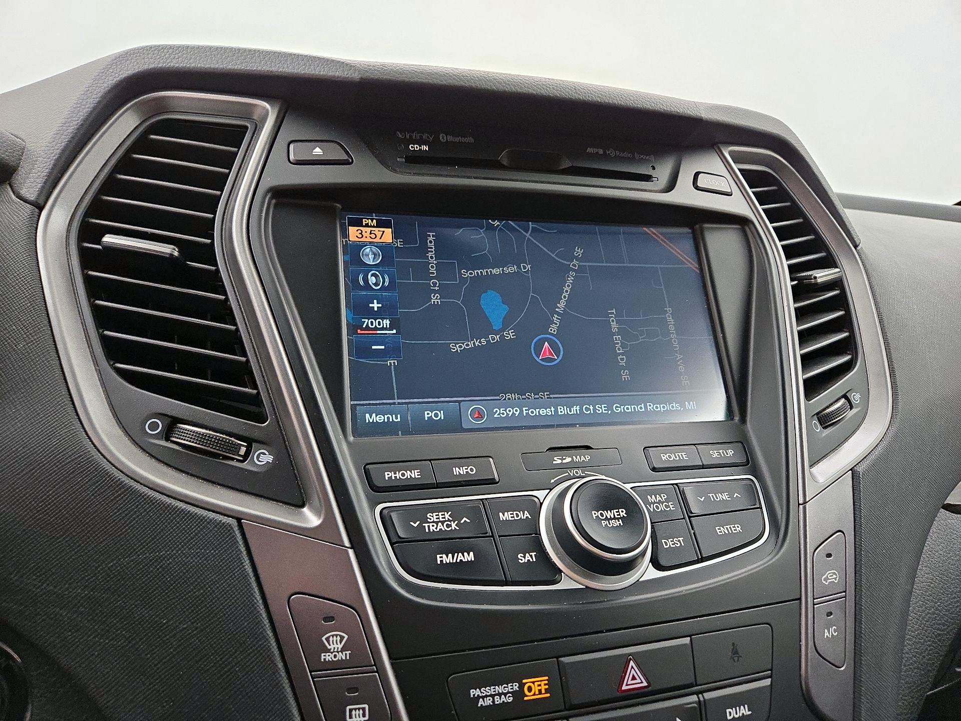 Thumbnail: 2015 Hyundai Santa Fe - 14