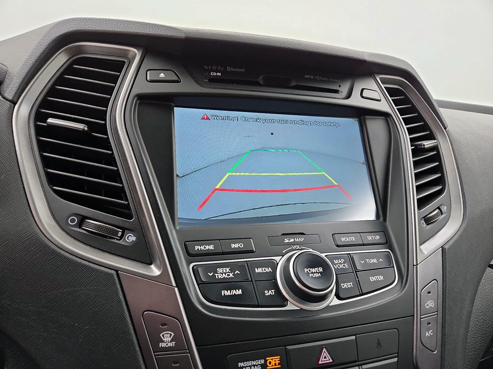 Thumbnail: 2015 Hyundai Santa Fe - 15