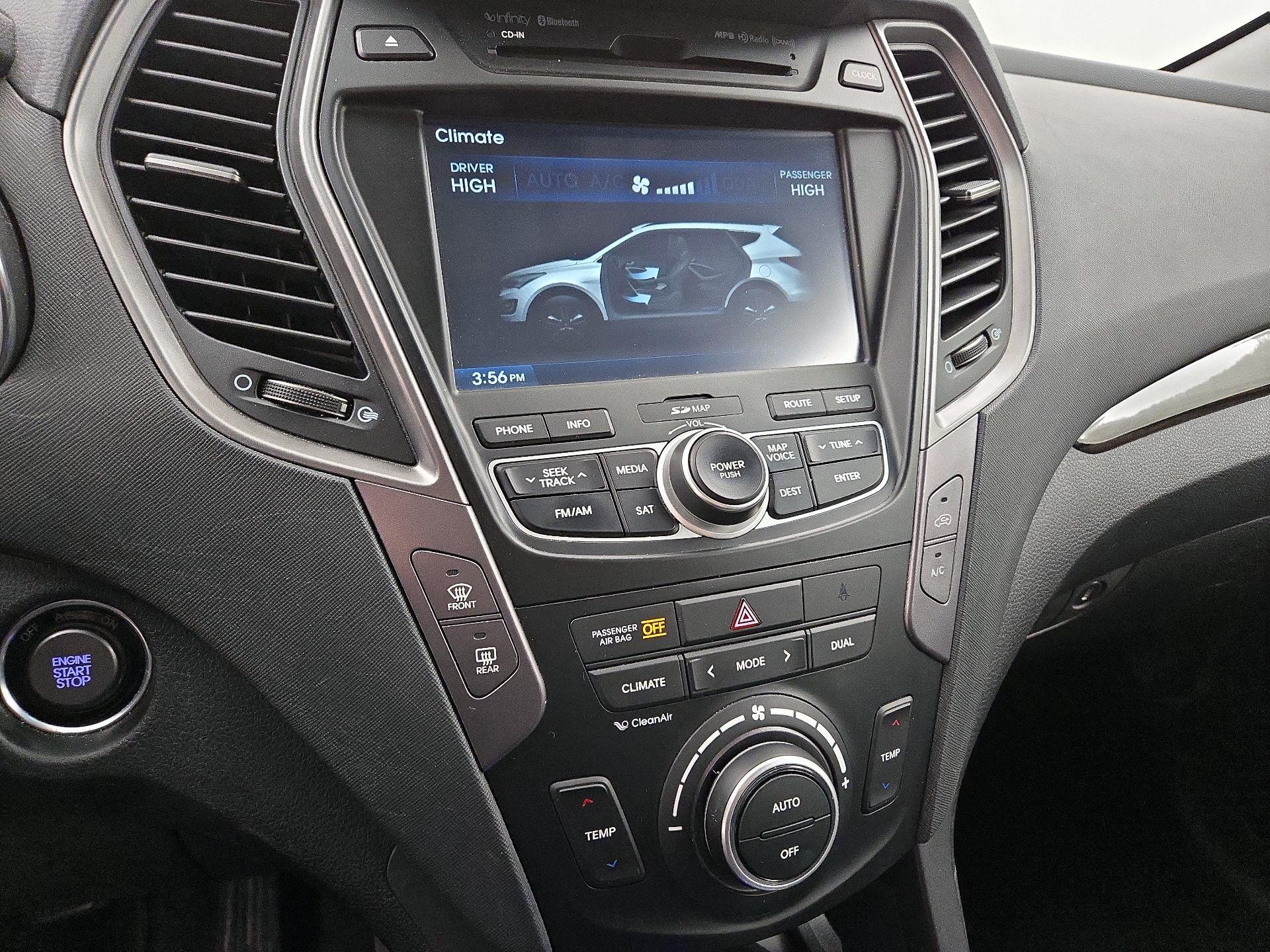 Thumbnail: 2015 Hyundai Santa Fe - 17