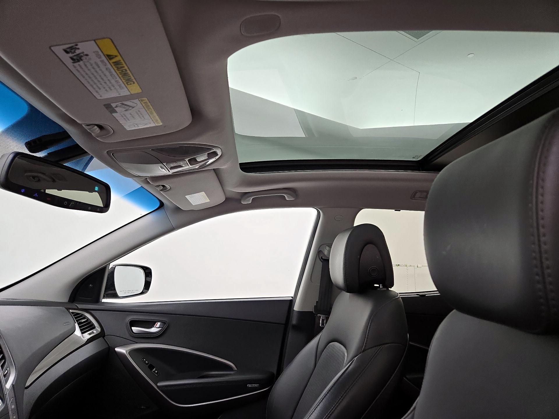 Thumbnail: 2015 Hyundai Santa Fe - 20