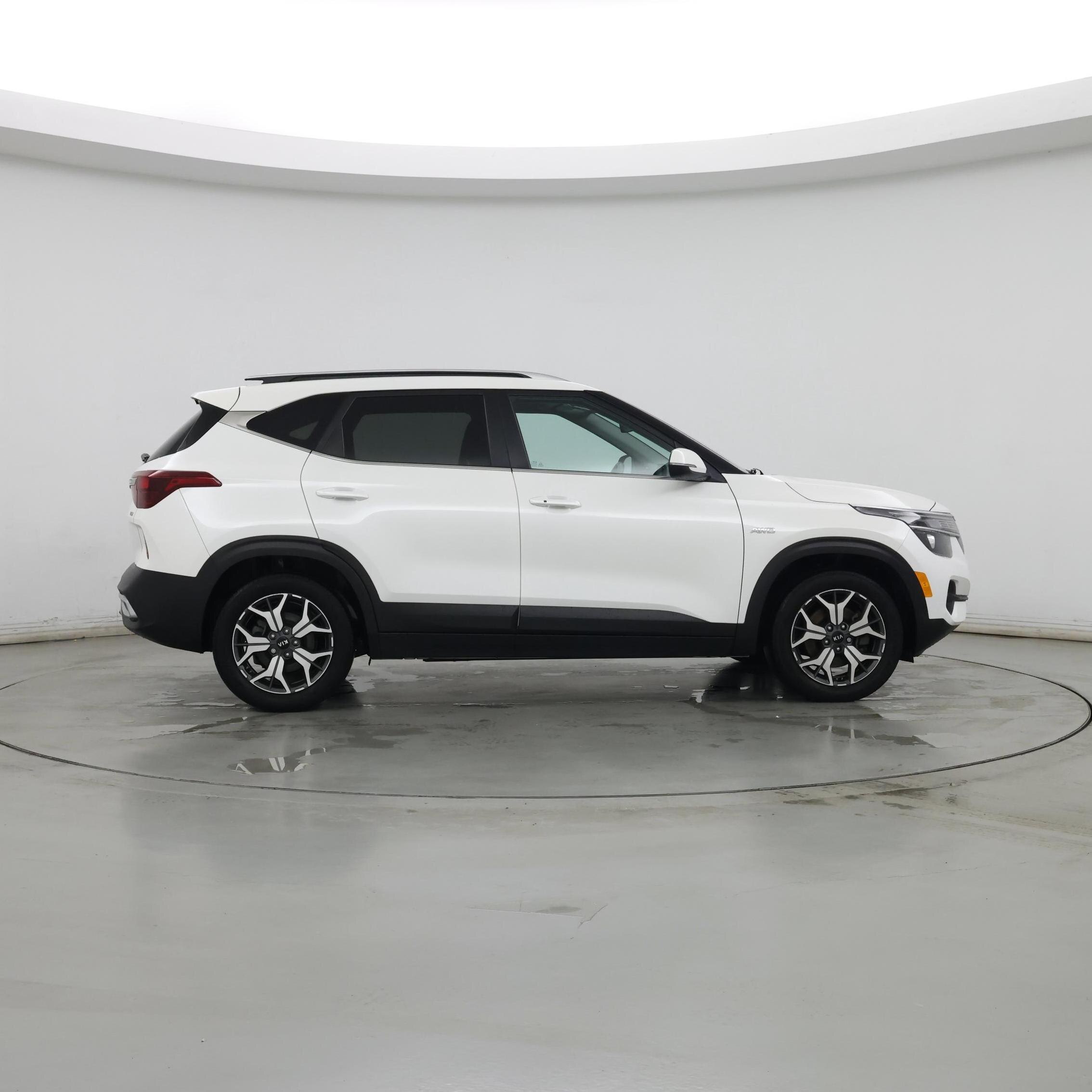 Thumbnail: 2021 Kia Seltos - 7