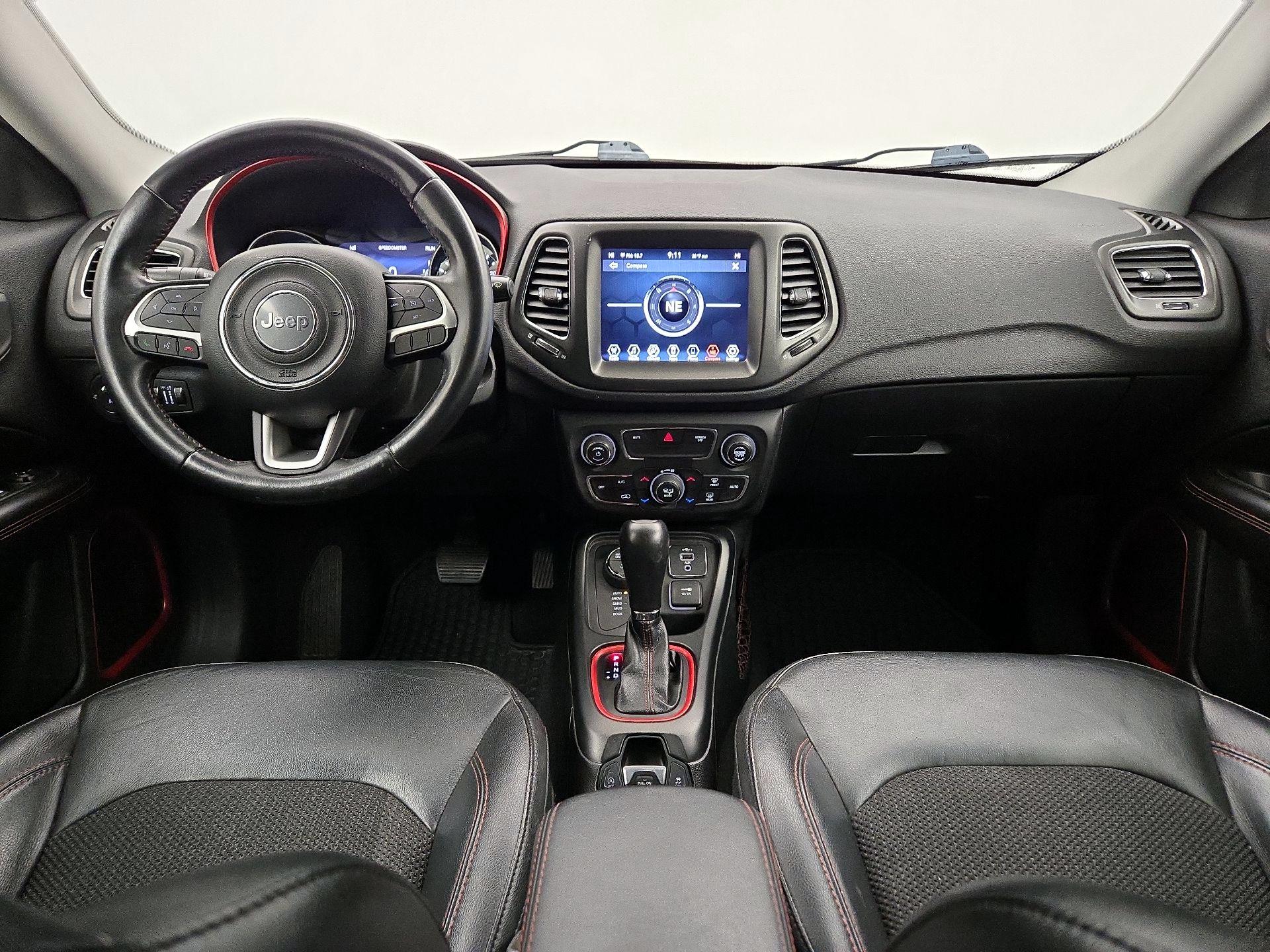 Thumbnail: 2019 Jeep Compass - 9