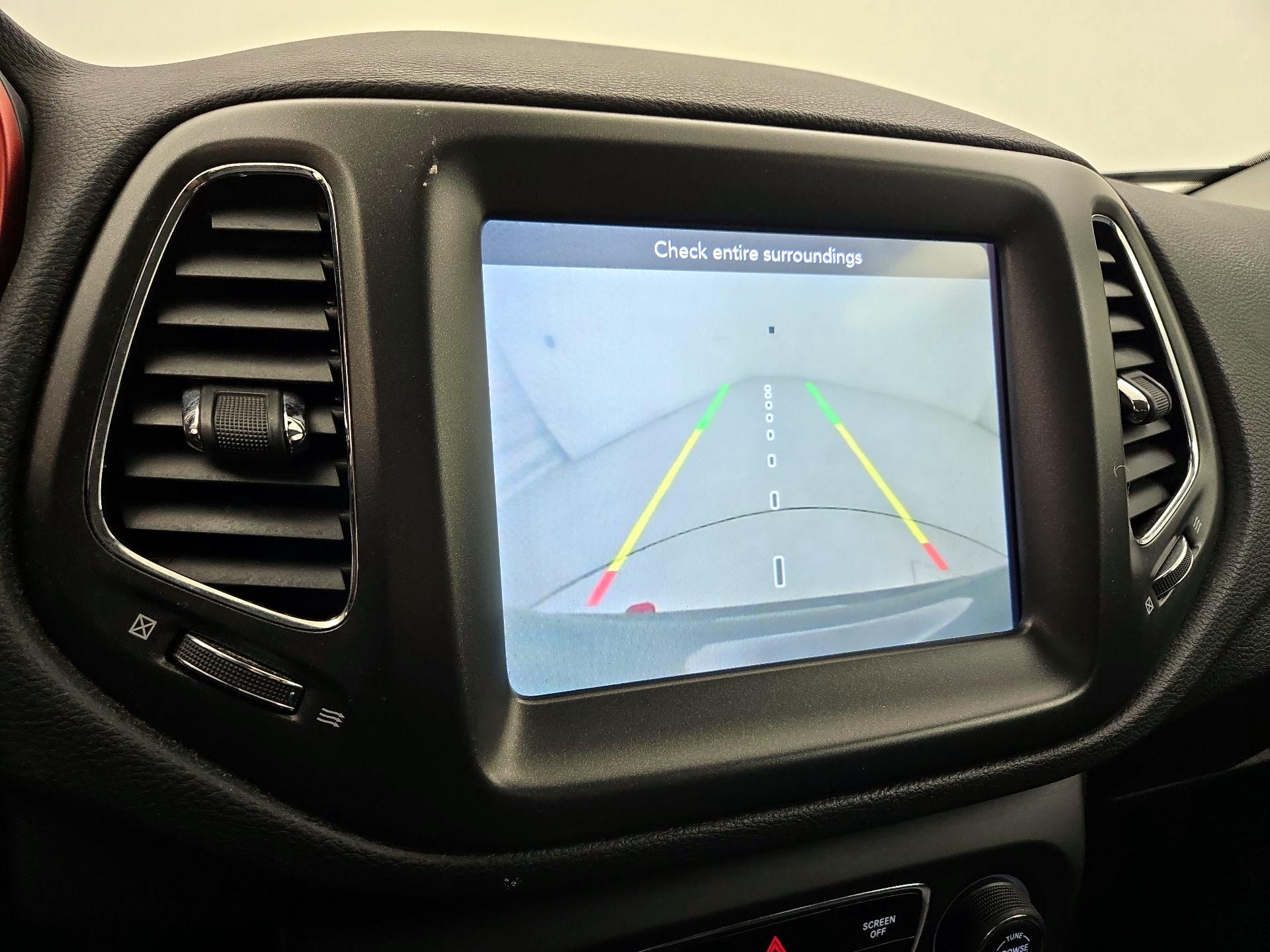 Thumbnail: 2019 Jeep Compass - 14