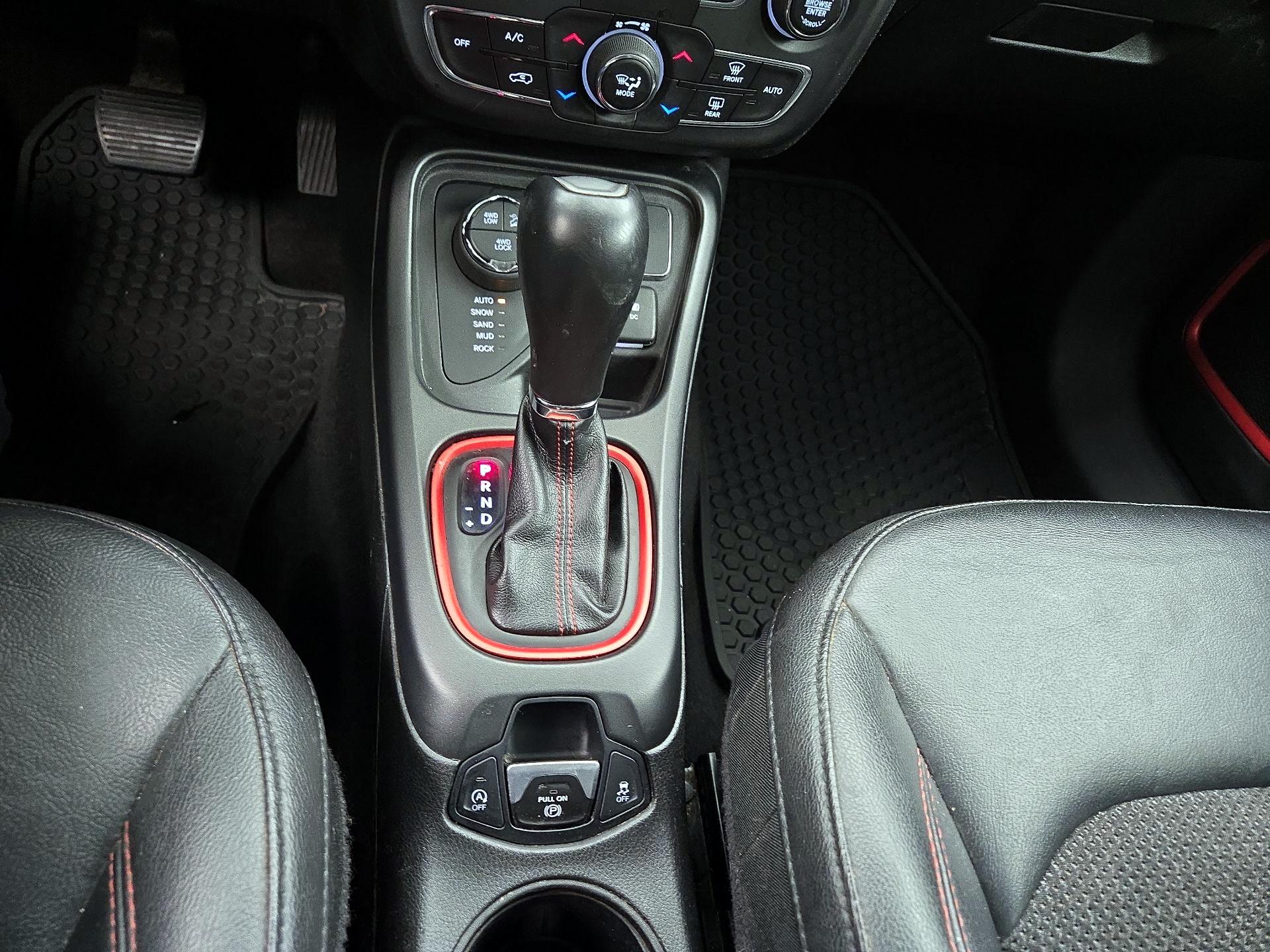 Thumbnail: 2019 Jeep Compass - 17