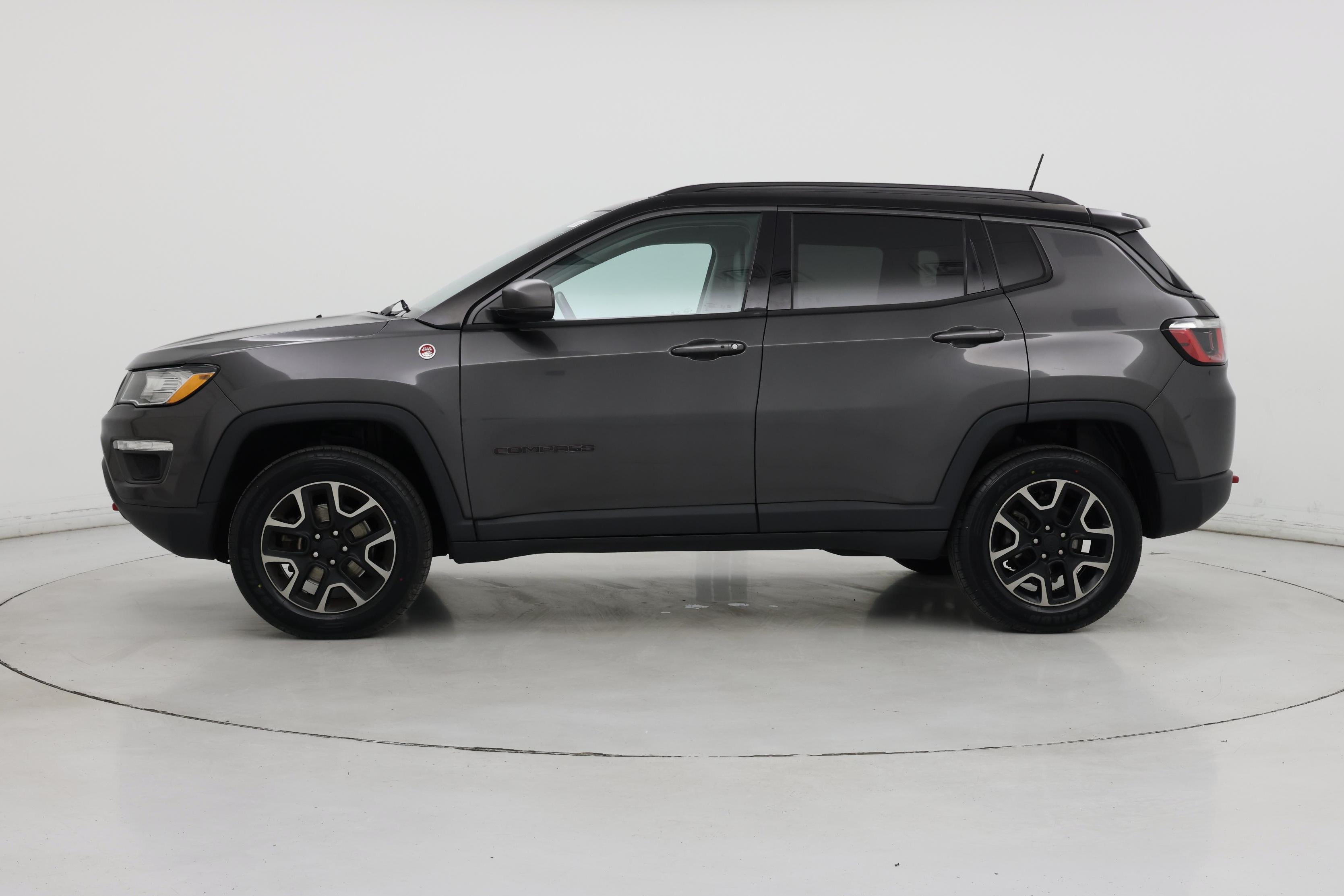 Thumbnail: 2019 Jeep Compass - 3