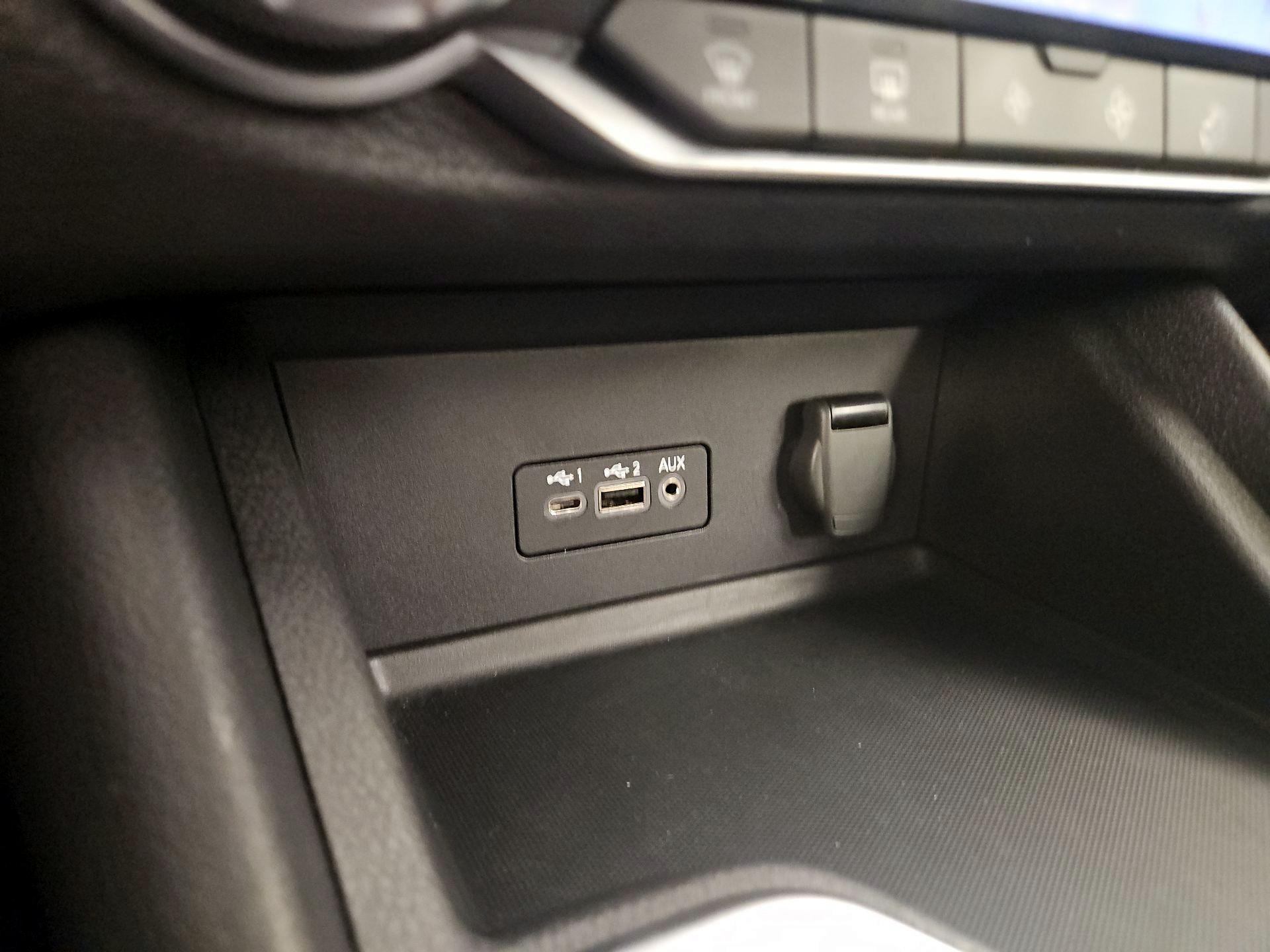 Thumbnail: 2023 Nissan Sentra - 18