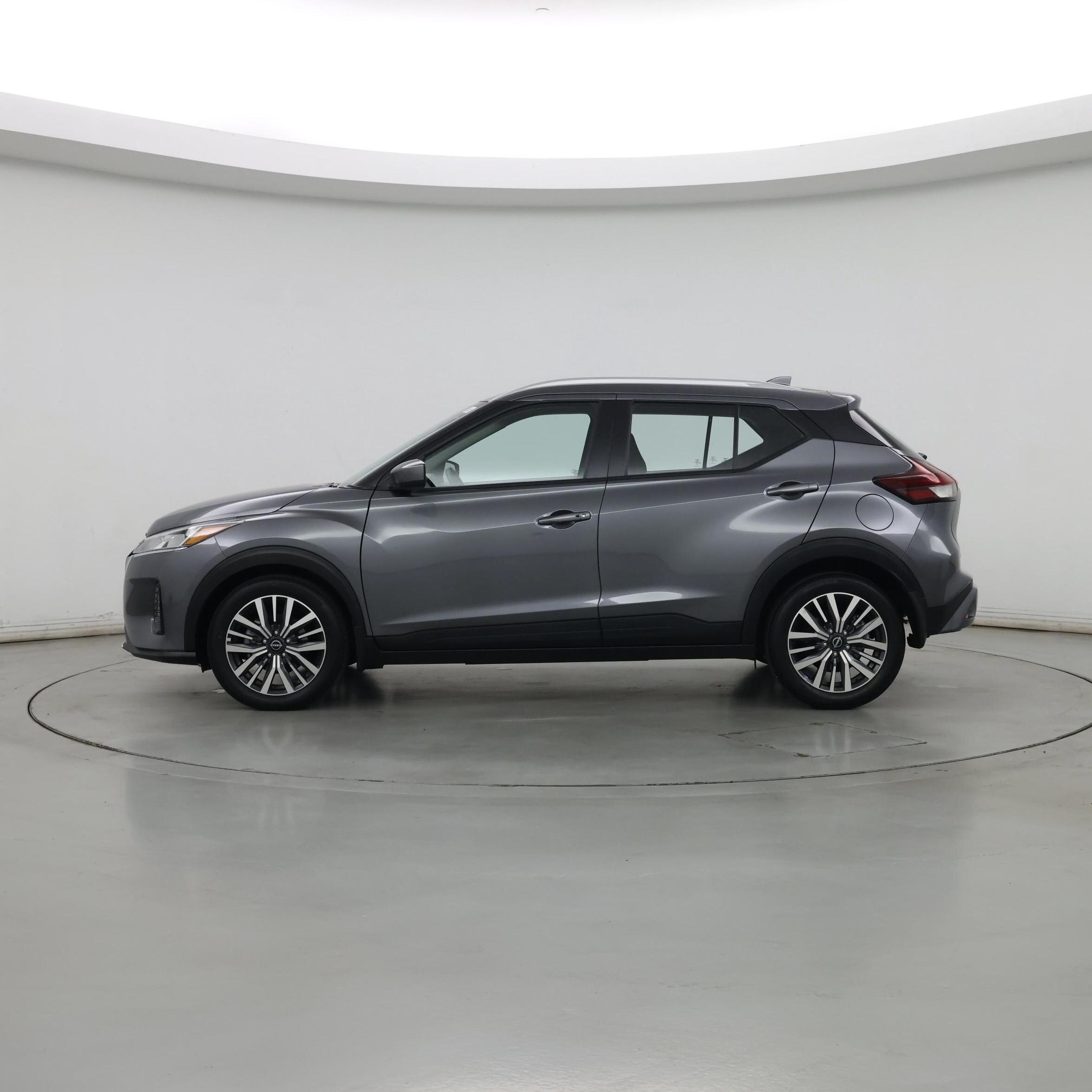 Thumbnail: 2024 Nissan Kicks - 3
