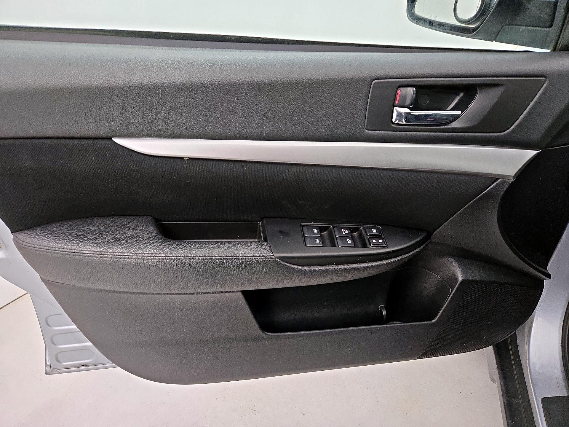 Thumbnail: 2014 Subaru Outback - 12